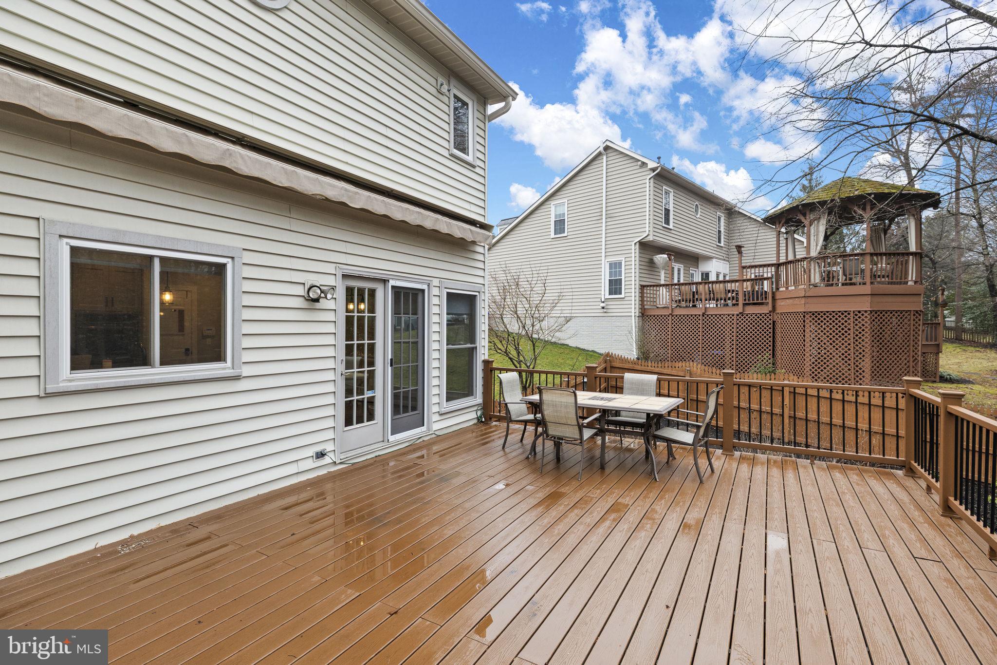 MEADOWBROOK WOODS - Residential