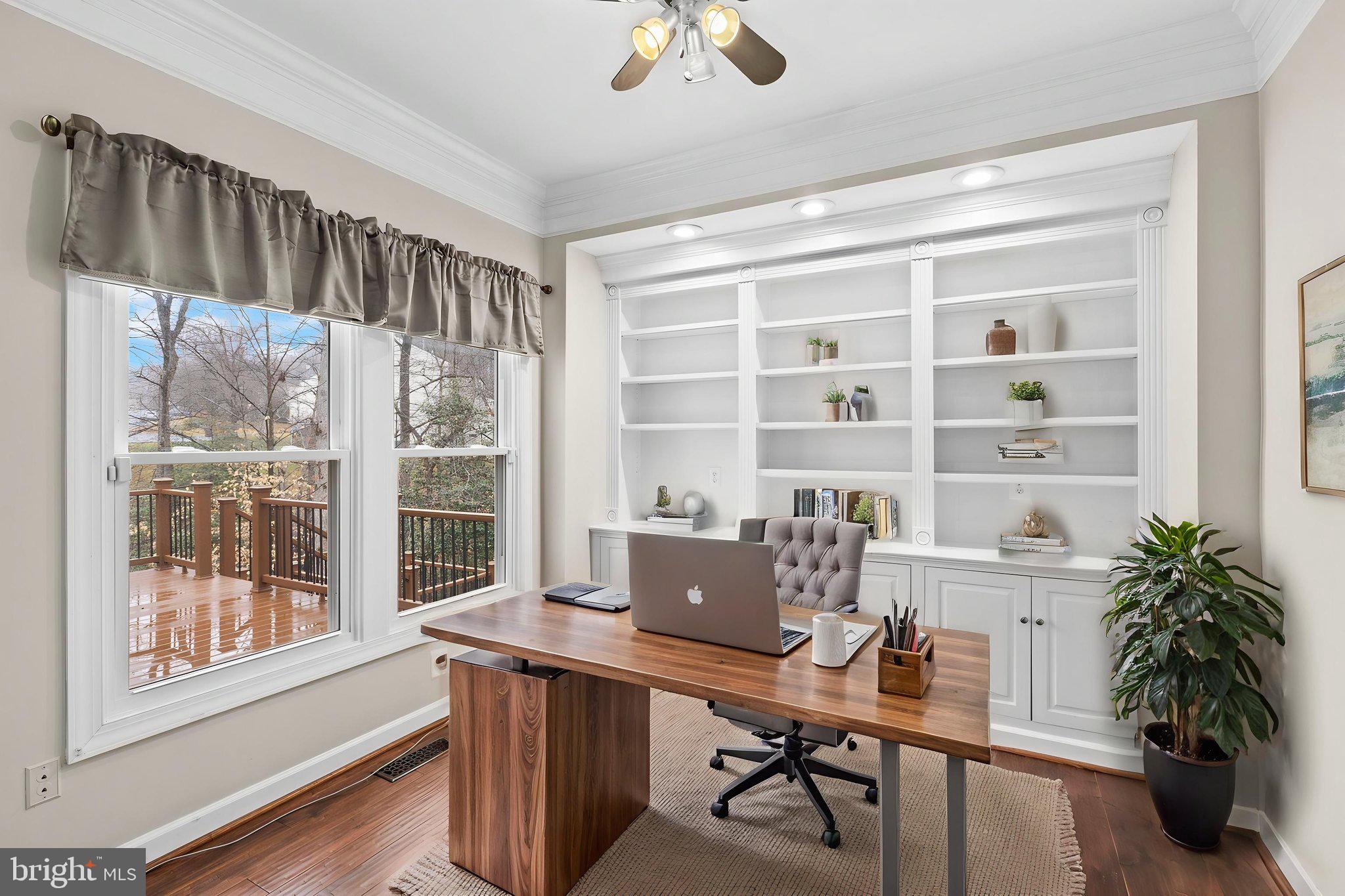 MEADOWBROOK WOODS - Residential