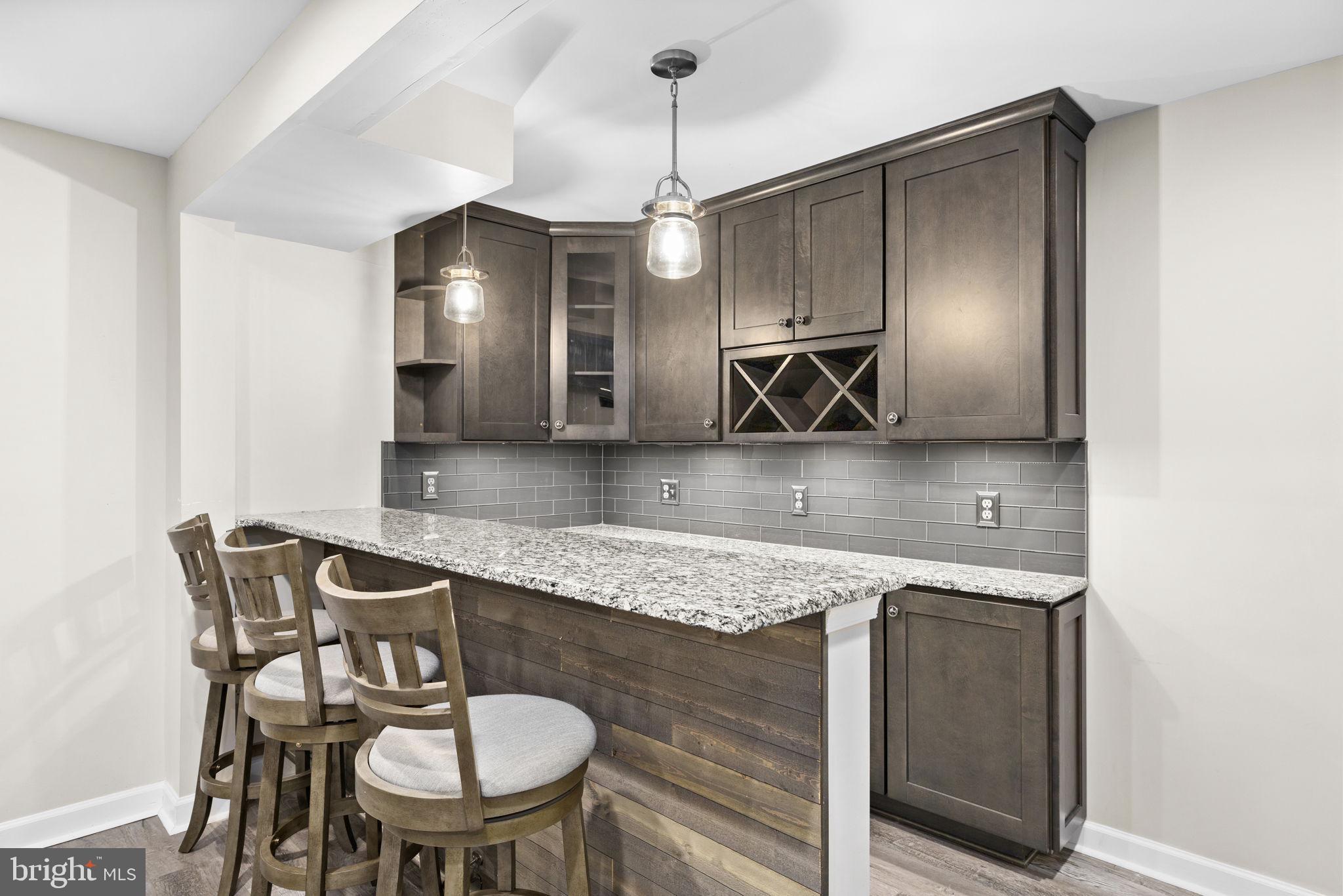 MEADOWBROOK WOODS - Residential