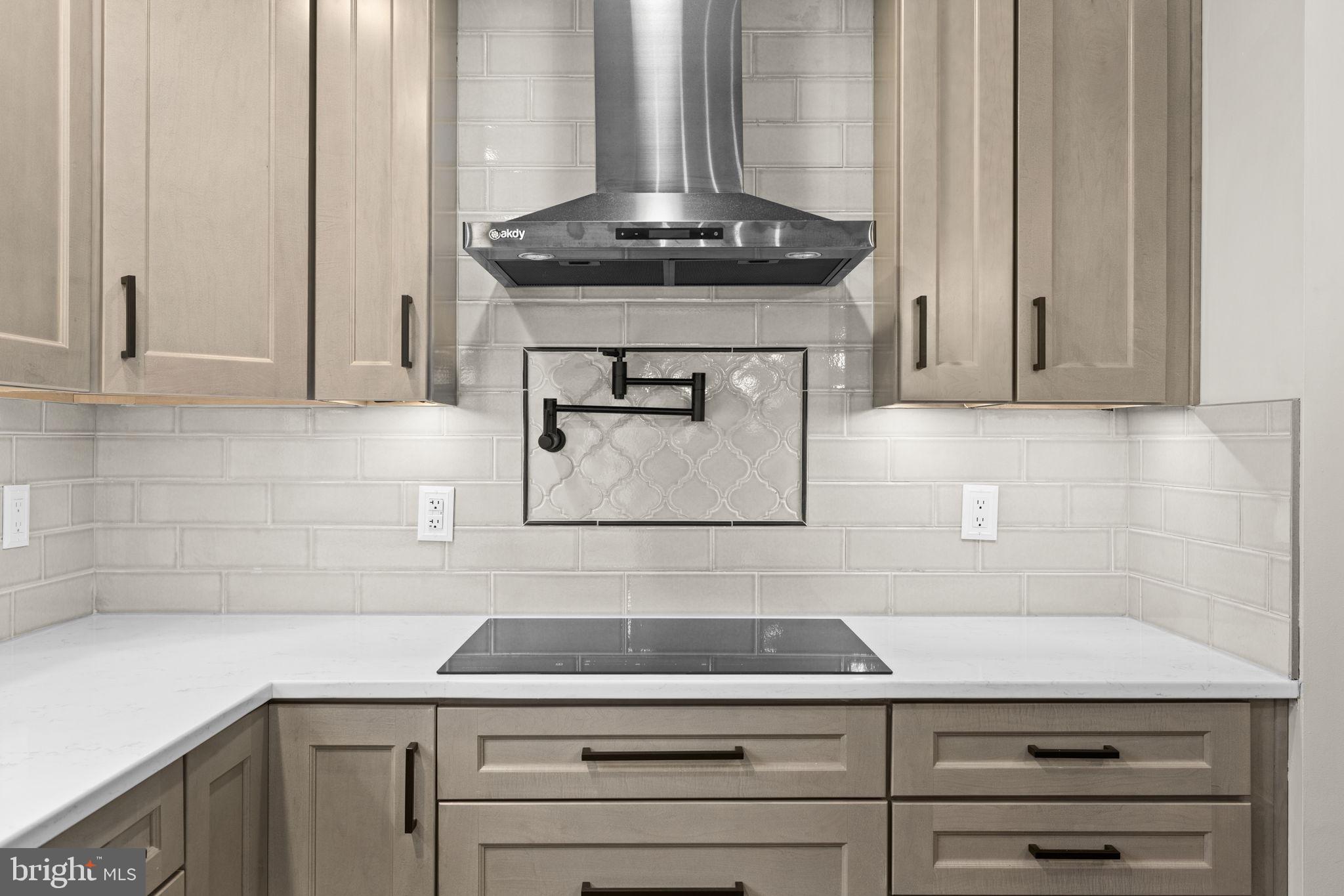 MEADOWBROOK WOODS - Residential