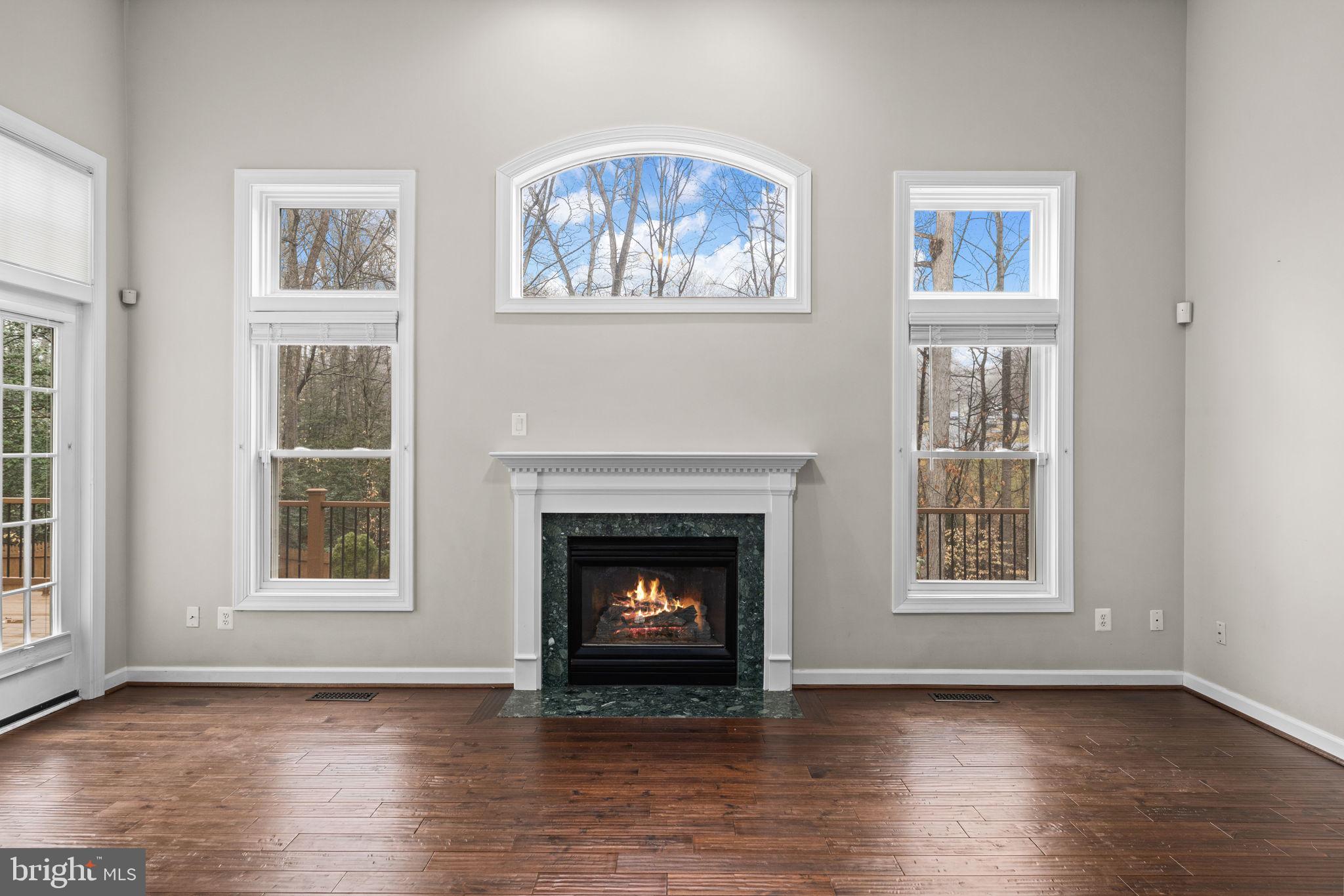 MEADOWBROOK WOODS - Residential