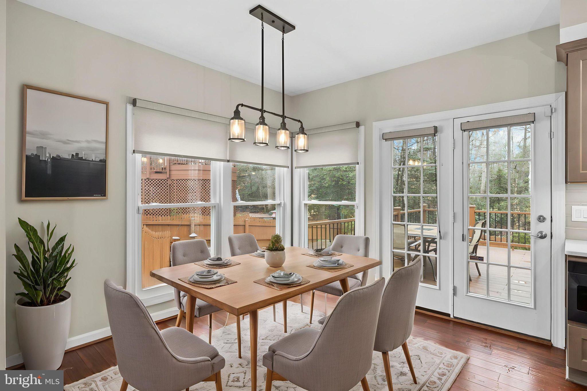 MEADOWBROOK WOODS - Residential