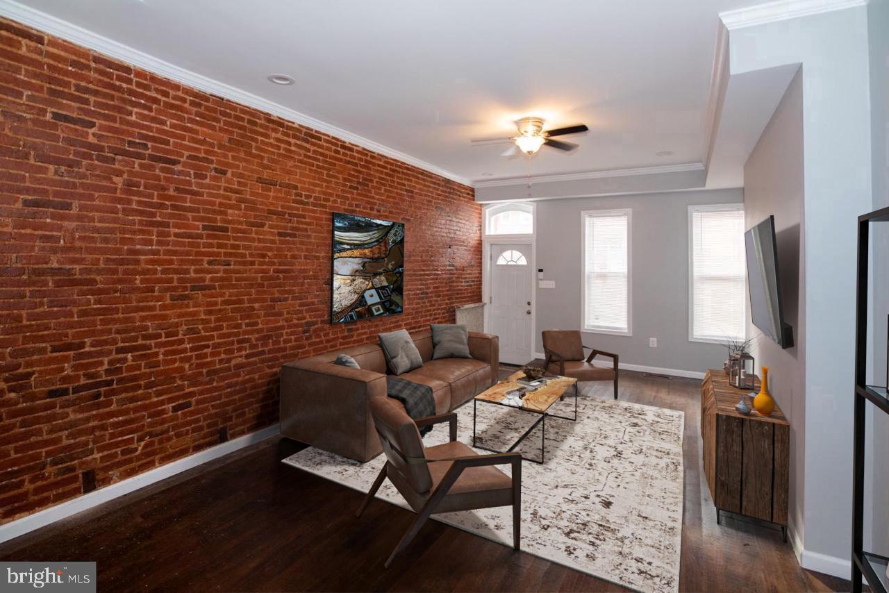 HERITAGE CROSSING - Residential