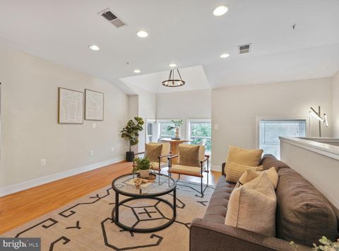 2515 17TH STREET NW 5 WASHINGTON DC 20009