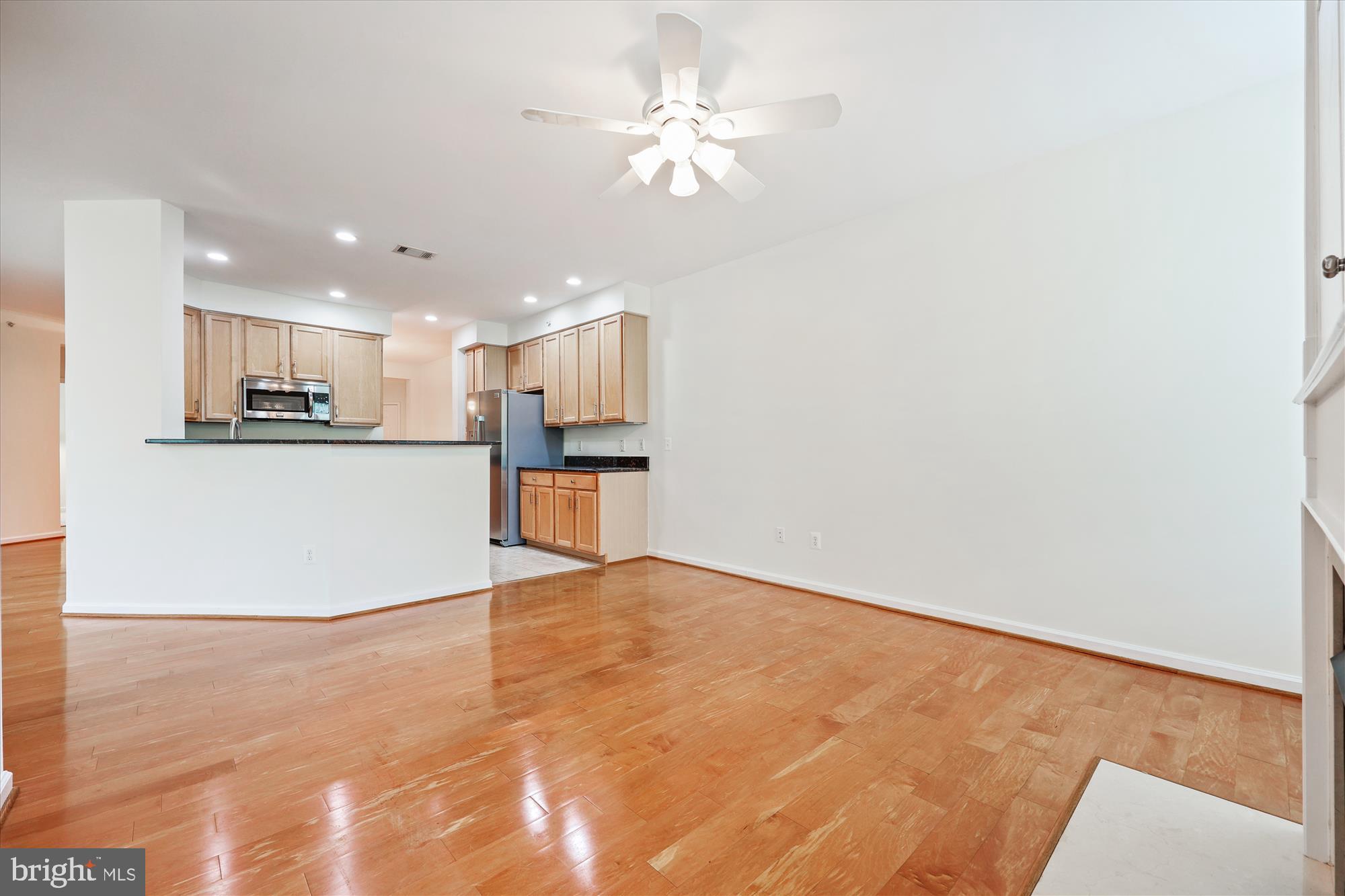 LAKELANDS RIDGE - Residential