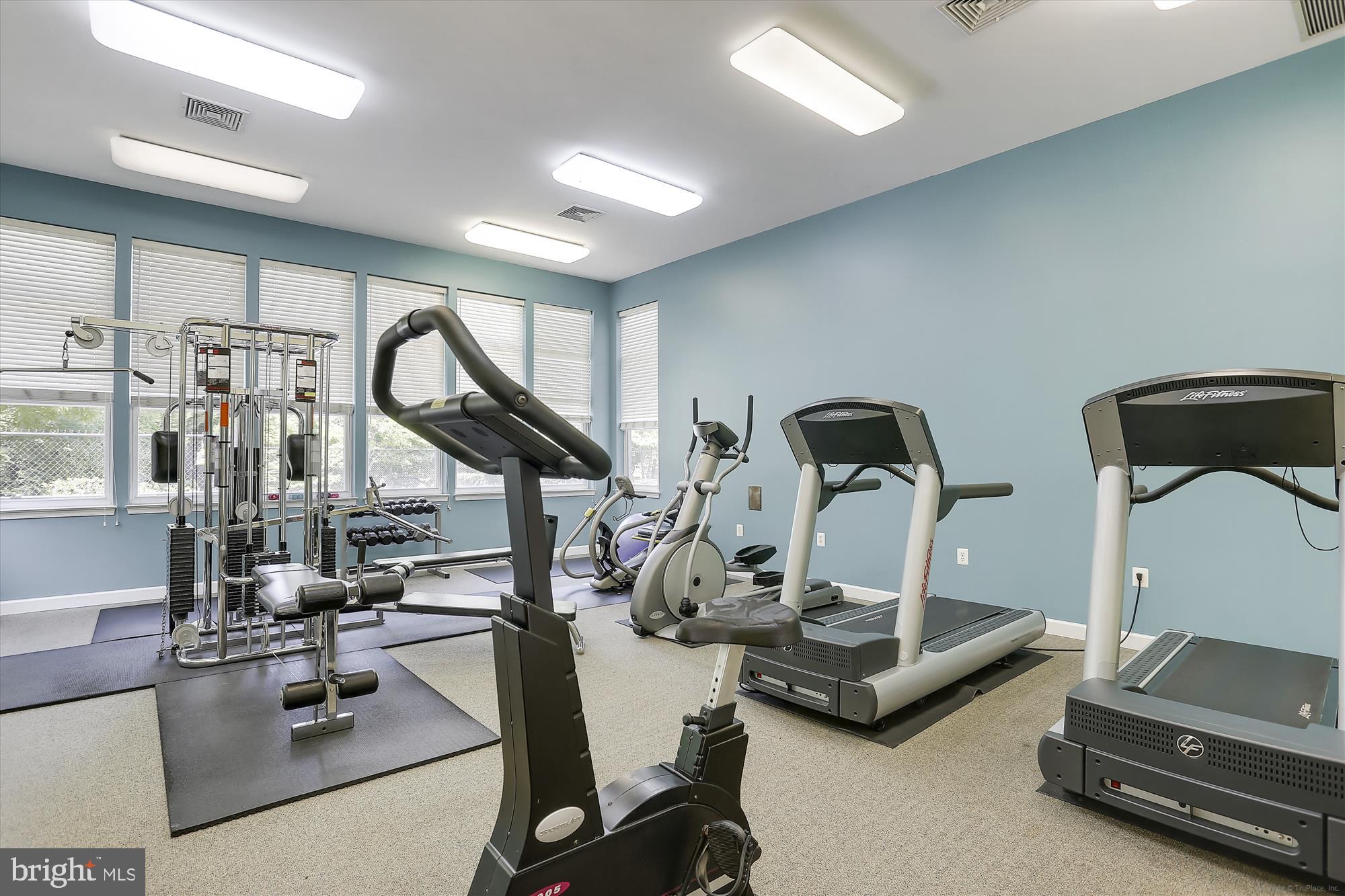 LAKELANDS RIDGE - Residential