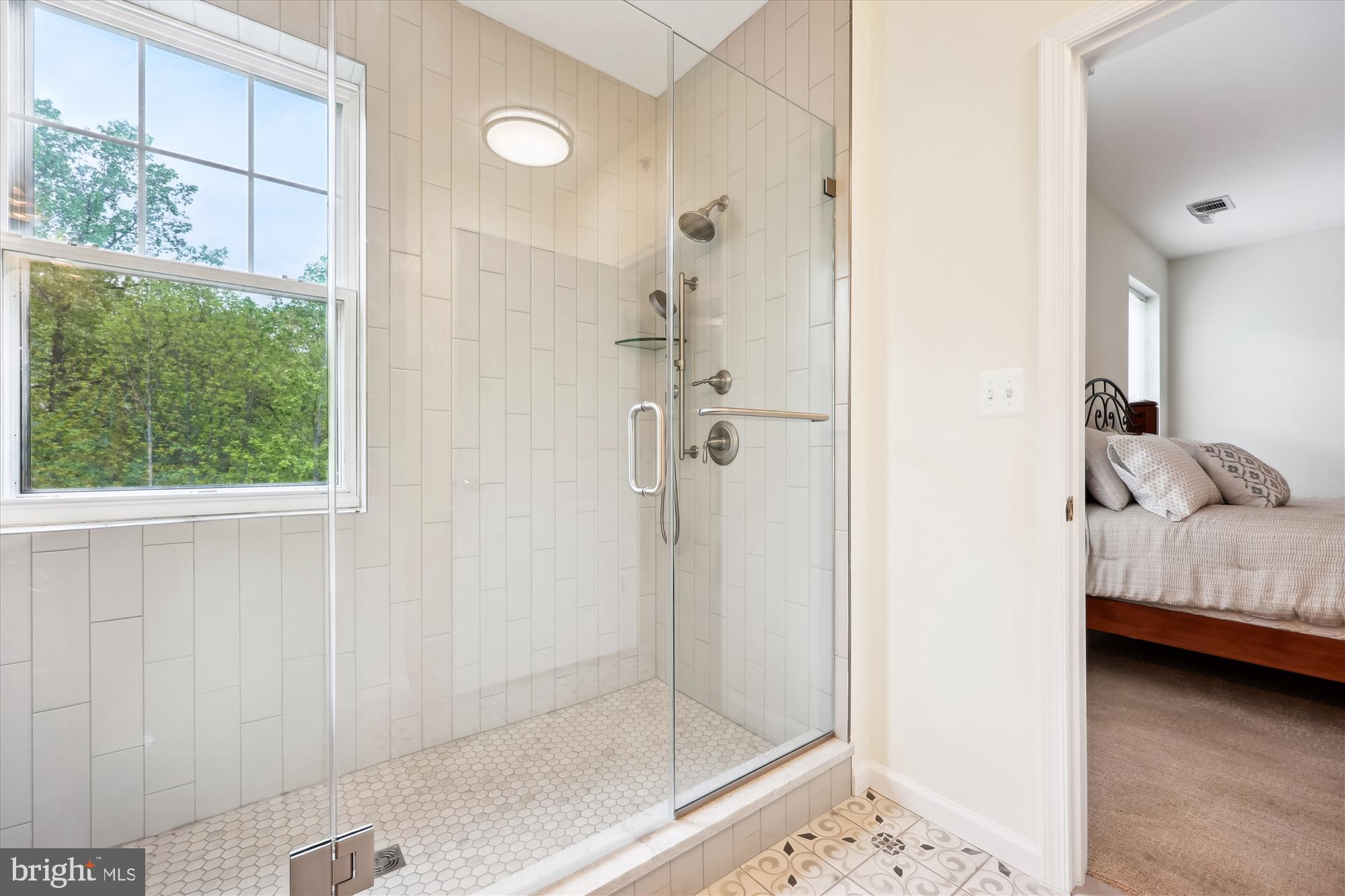 LAKELANDS RIDGE - Residential