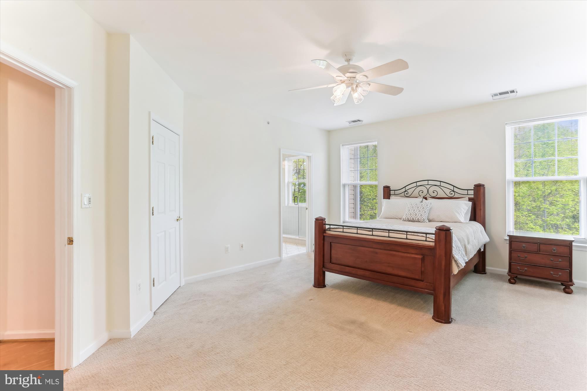 LAKELANDS RIDGE - Residential