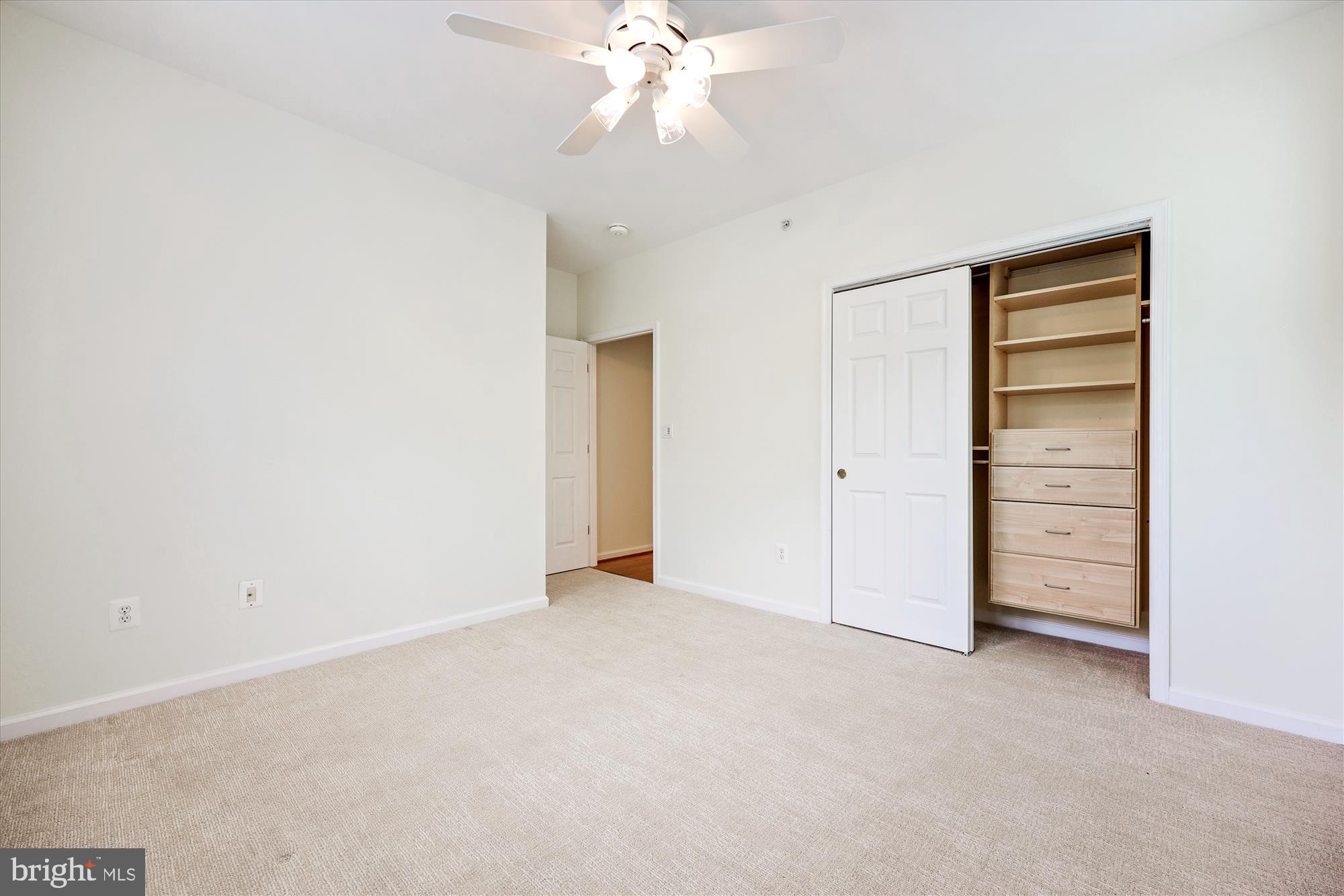 LAKELANDS RIDGE - Residential