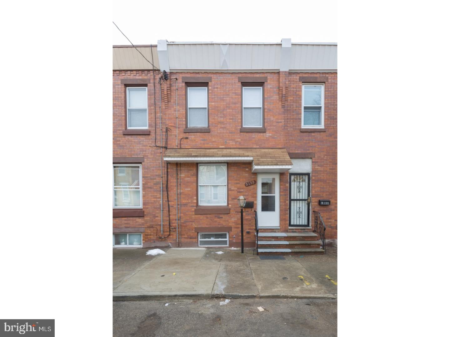 PORT RICHMOND - Residential Lease