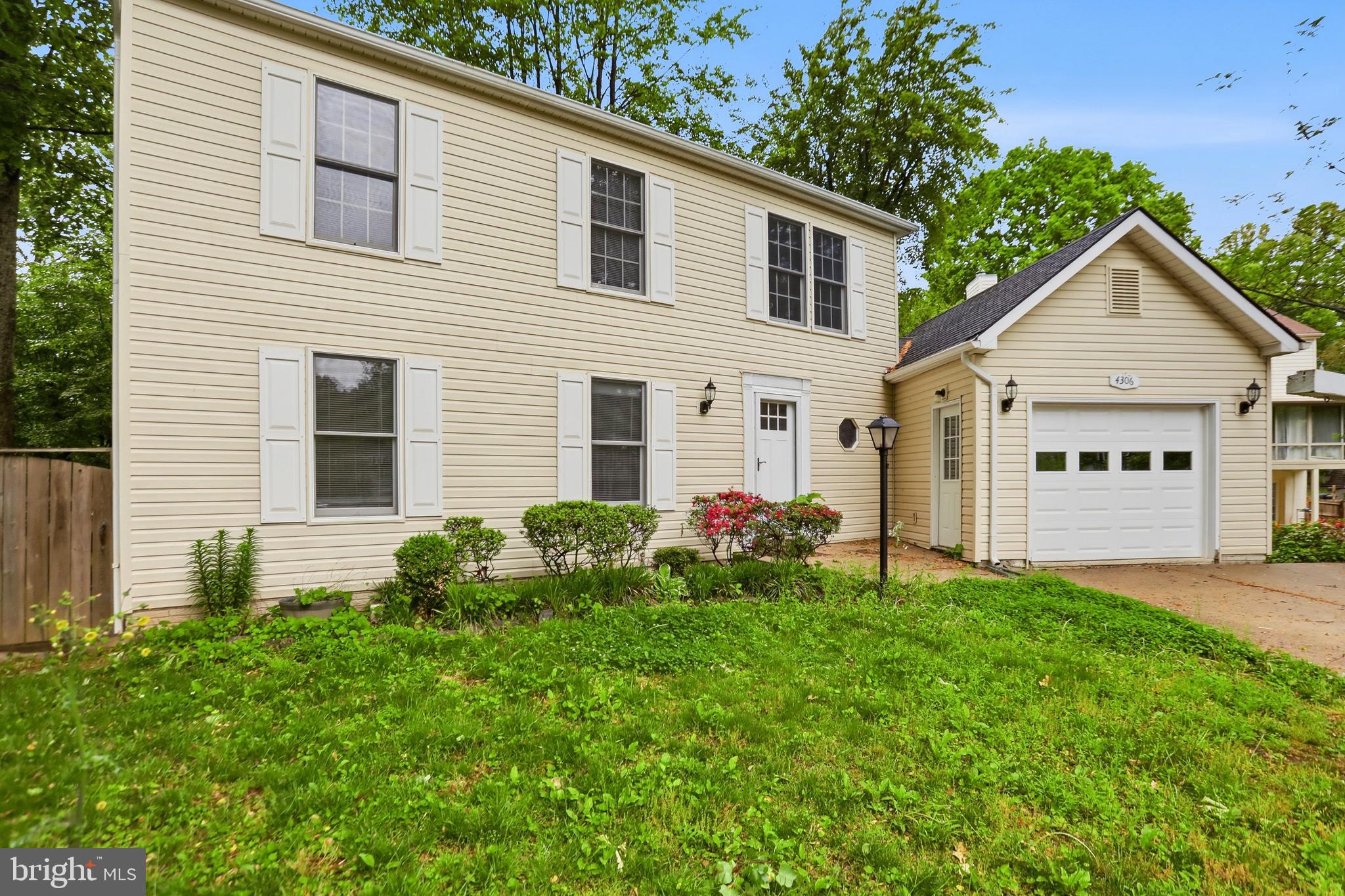 4306 CANDLESTICK COURT