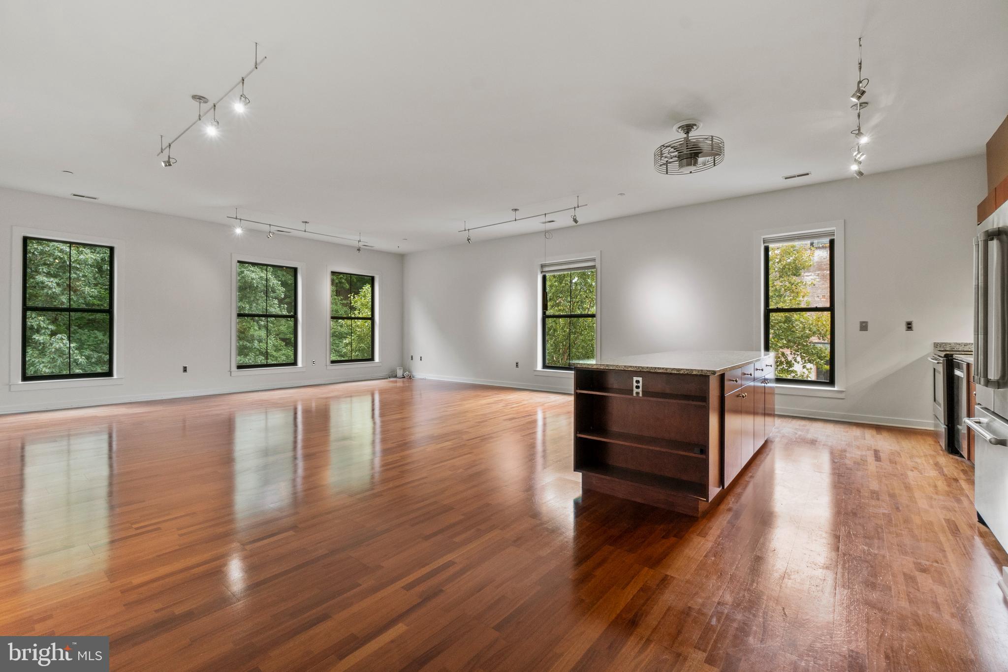 2007 CLIPPER PARK ROAD 323