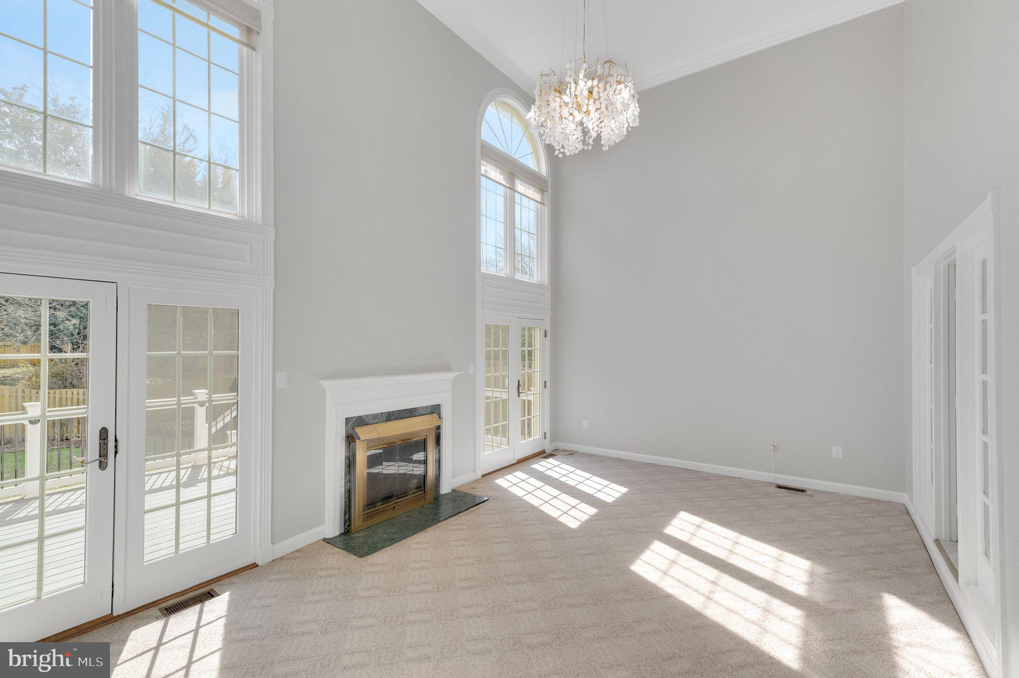 WEST END MANOR - Residential