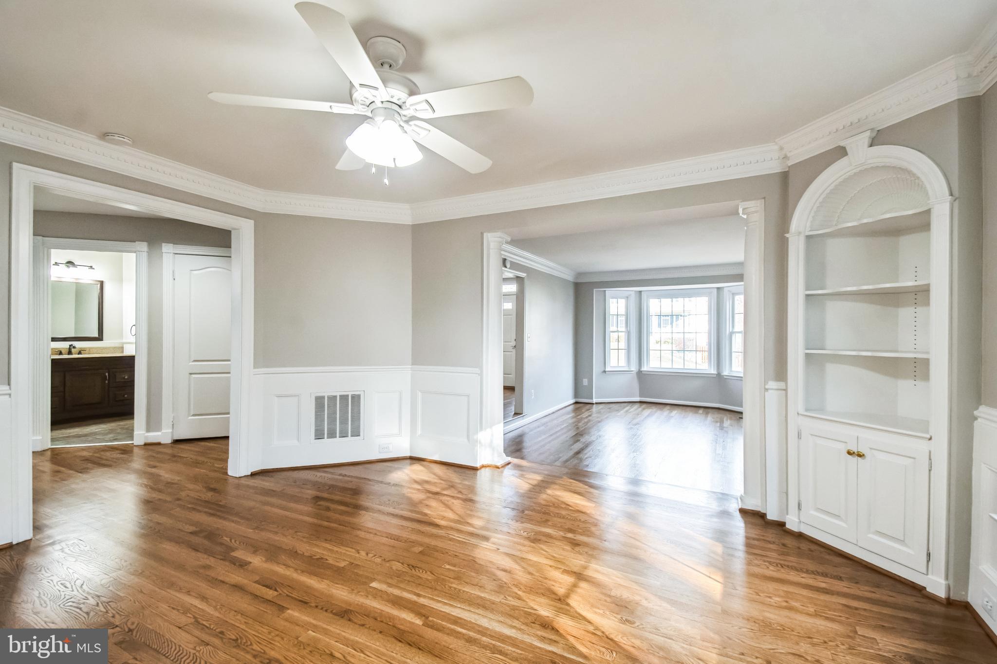 WEST END MANOR - Residential