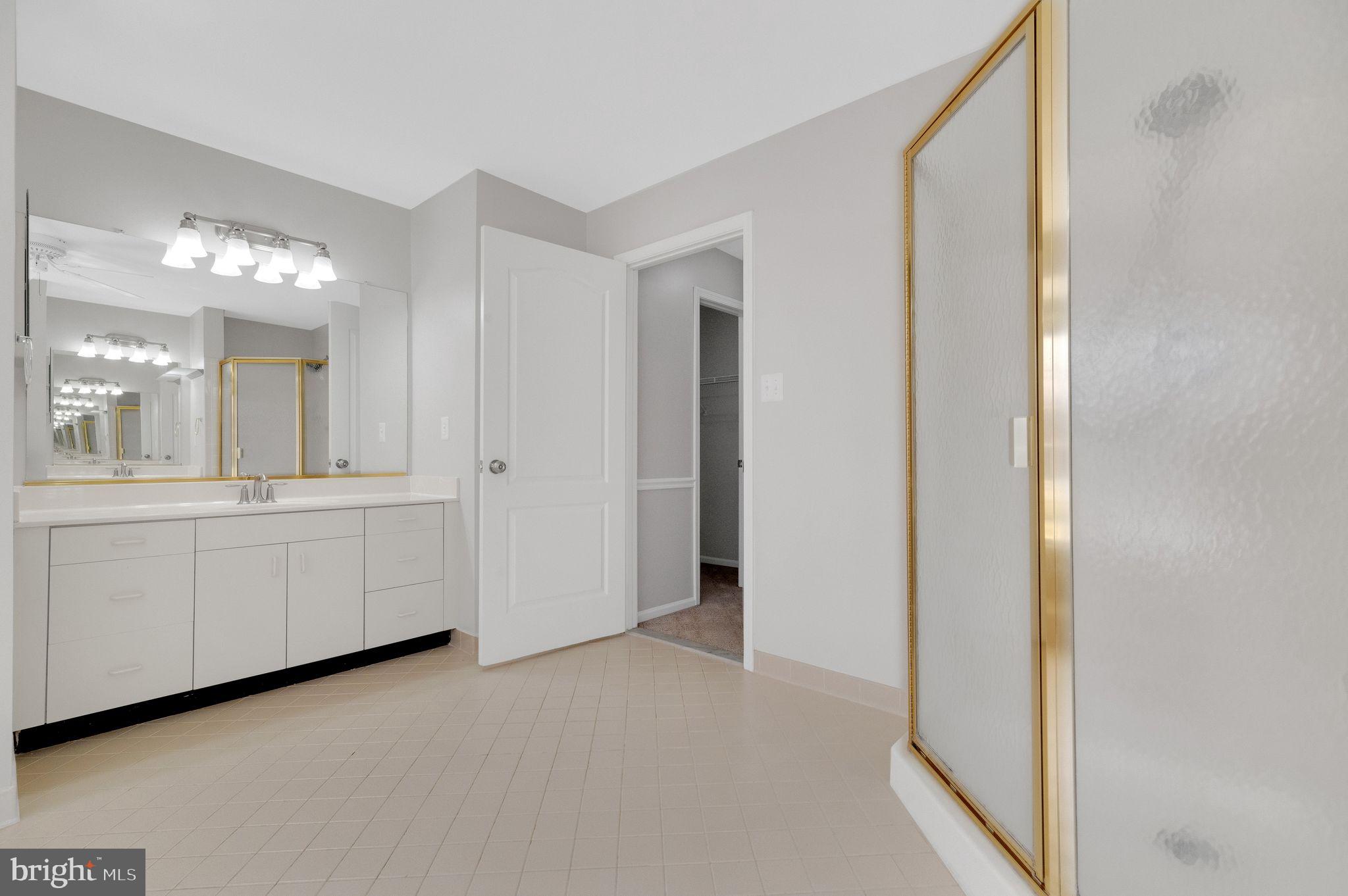 WEST END MANOR - Residential