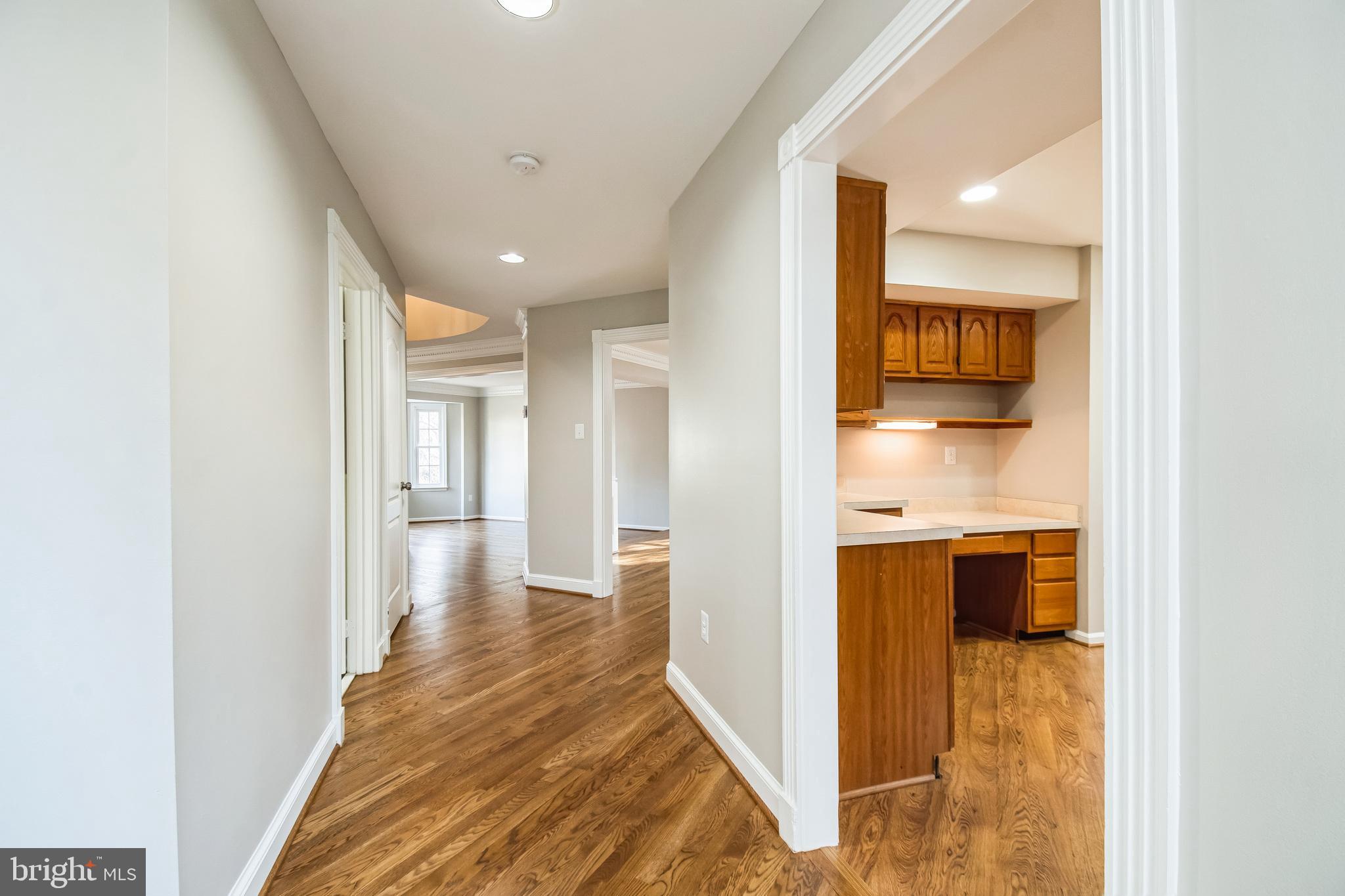 WEST END MANOR - Residential