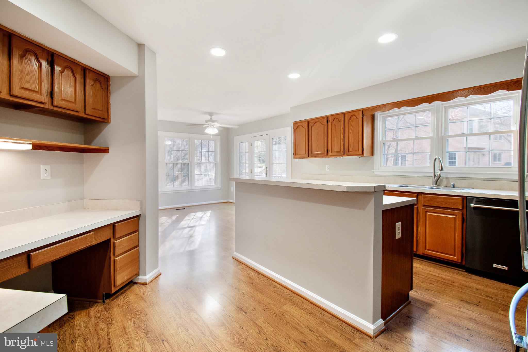 WEST END MANOR - Residential