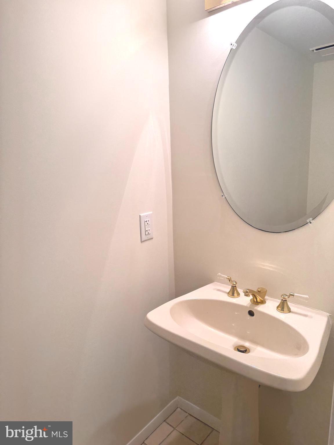 PINEY ORCHARD - Residential Lease