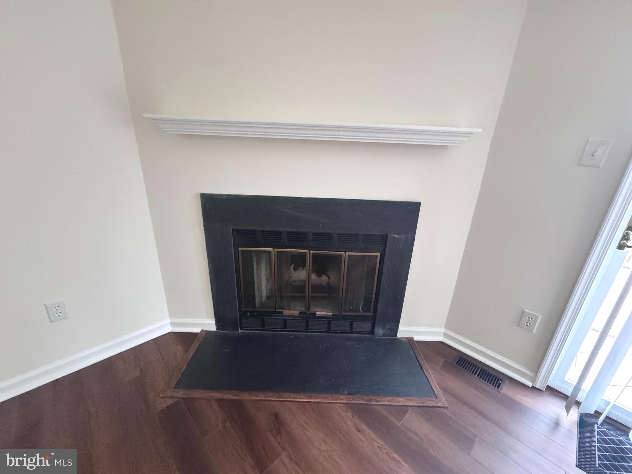 PINEY ORCHARD - Residential Lease