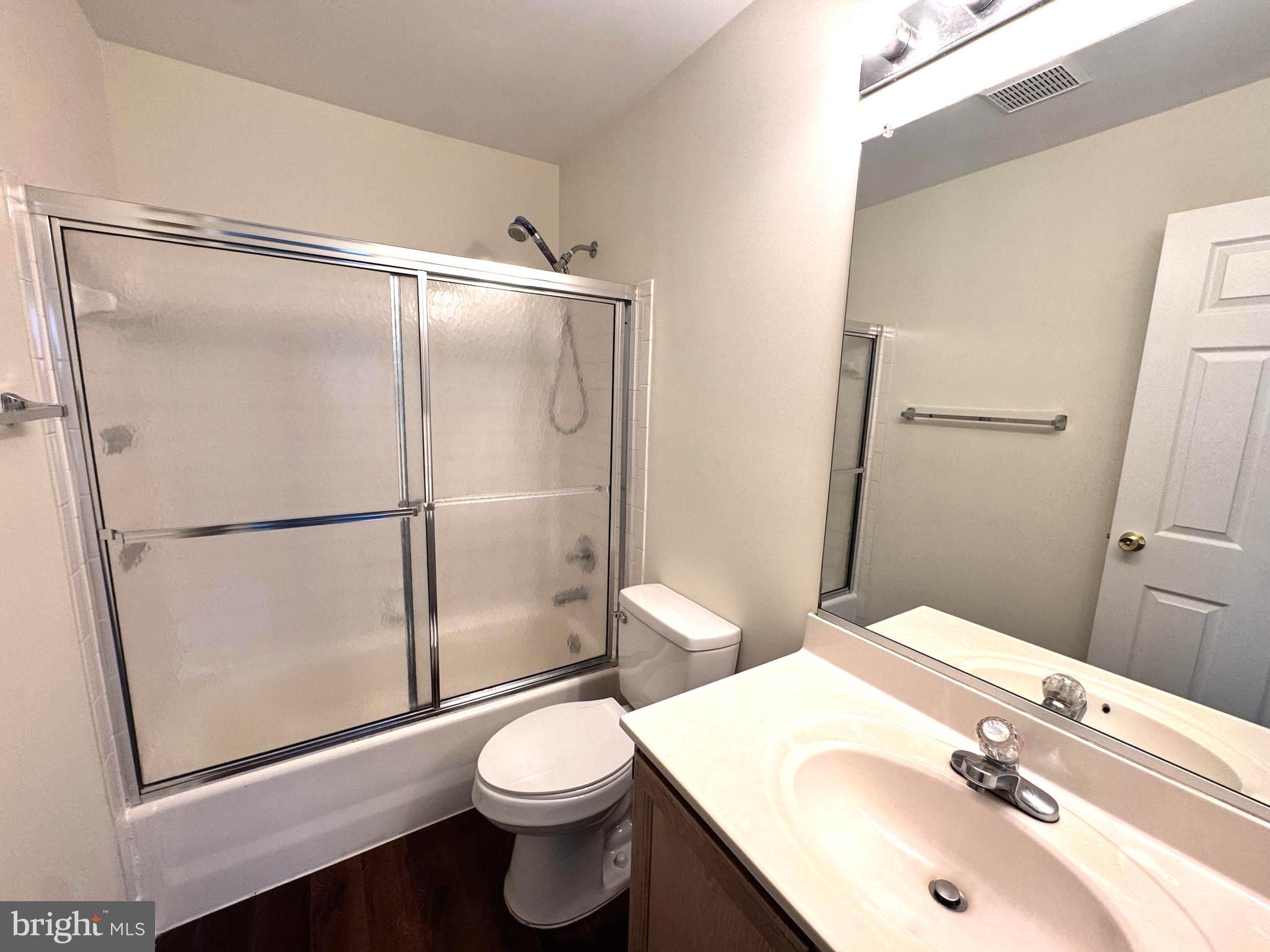 PINEY ORCHARD - Residential Lease