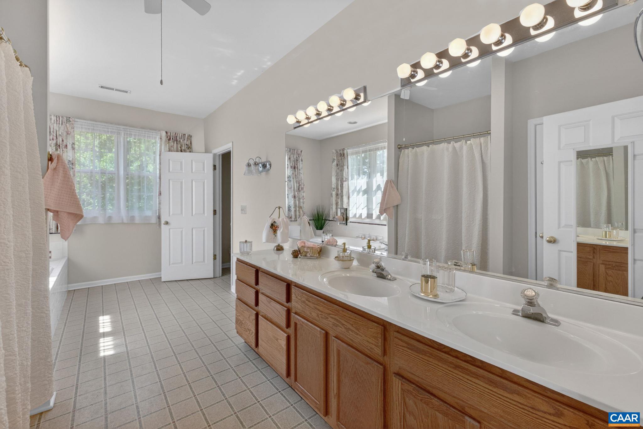 KESWICK GLEN - Residential