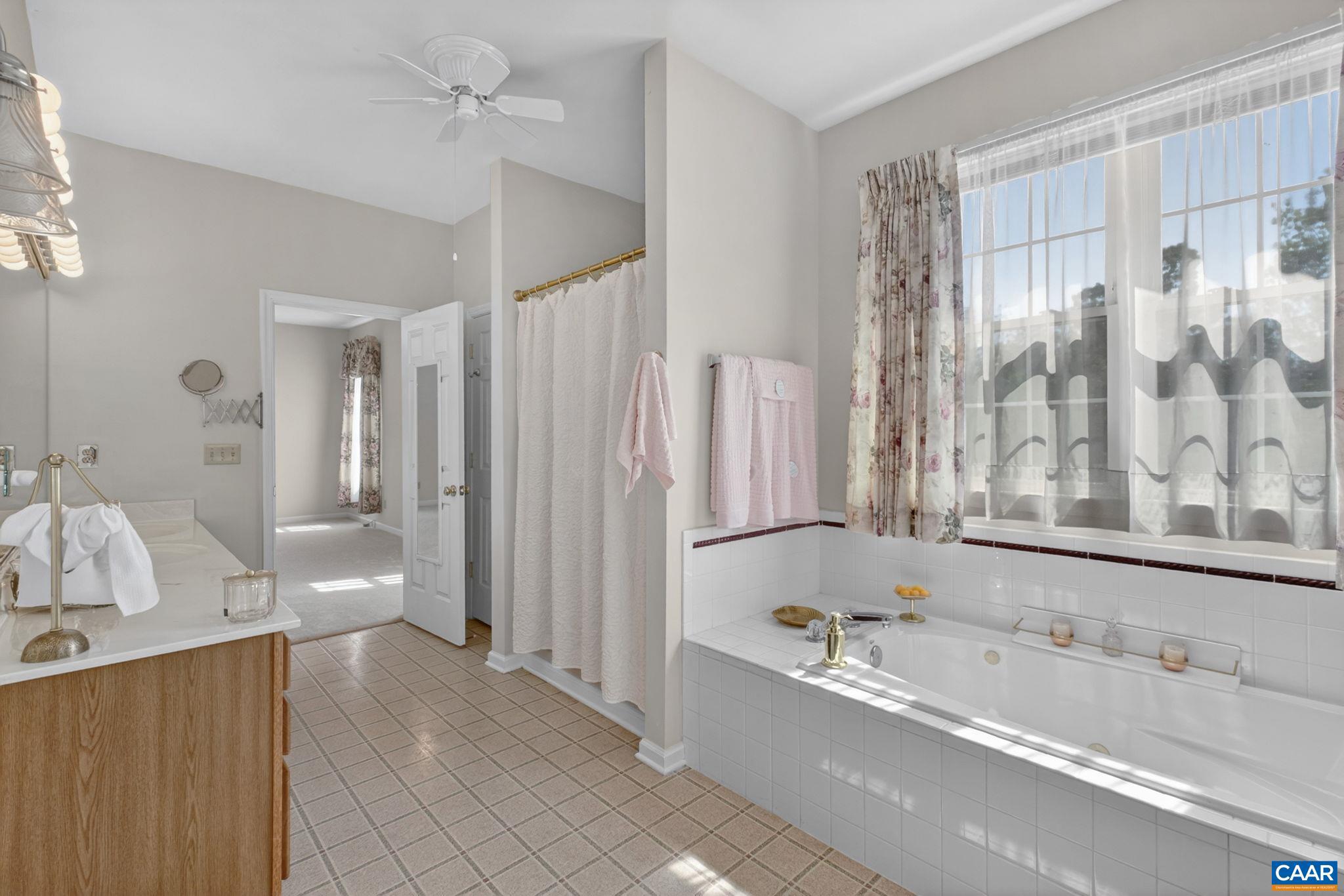 KESWICK GLEN - Residential