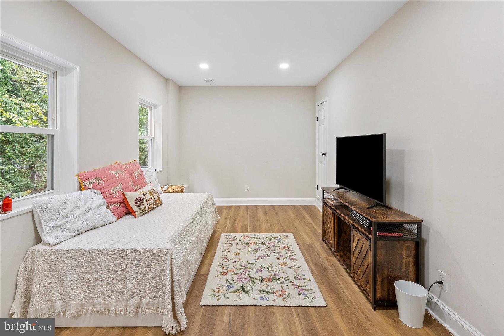 COVENTRY - Residential