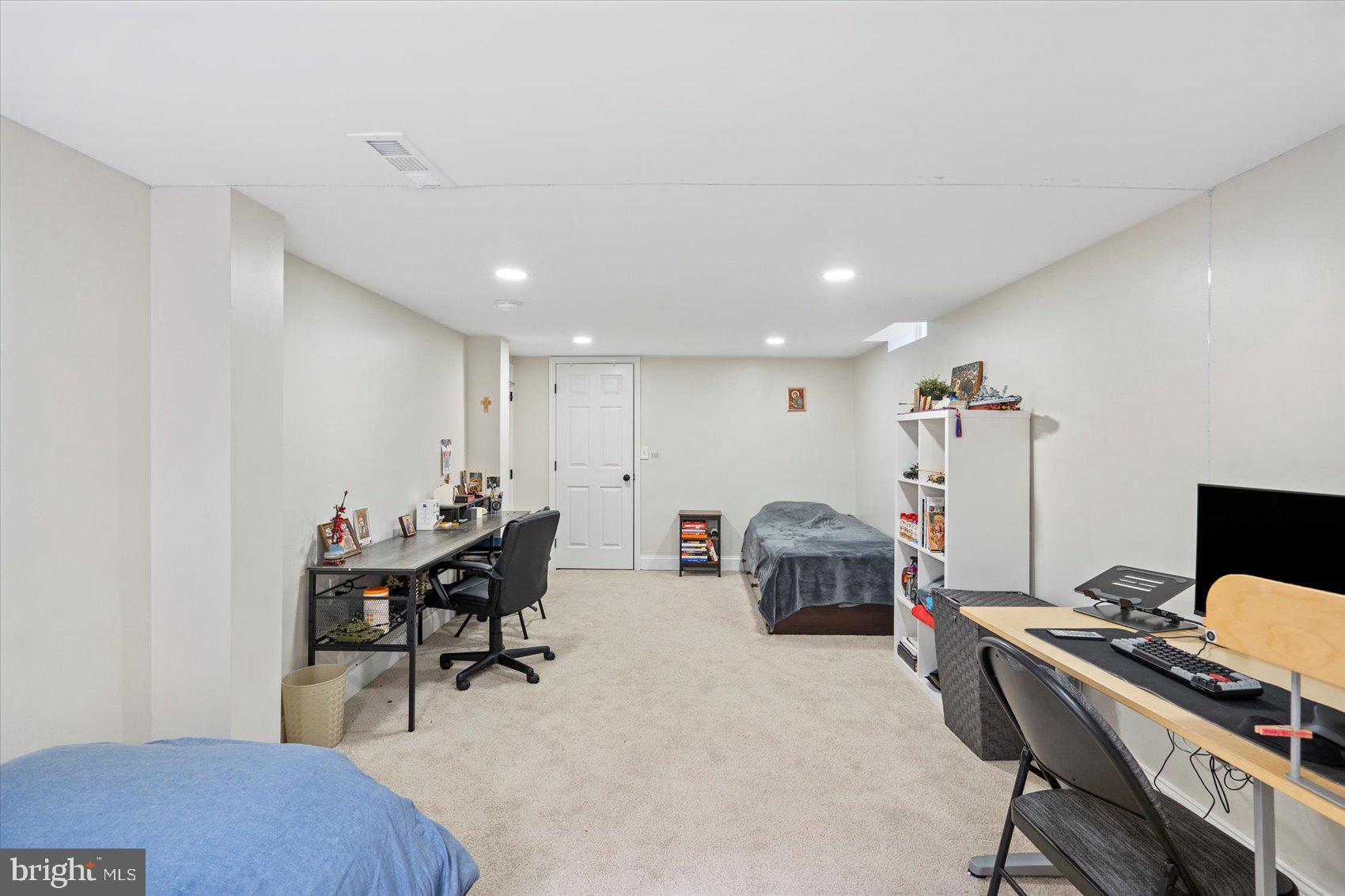 COVENTRY - Residential