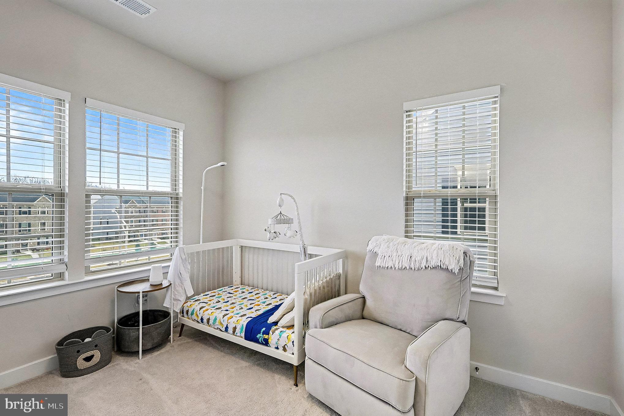 TIMOTHY BRANCH TOWNS - Residential Lease