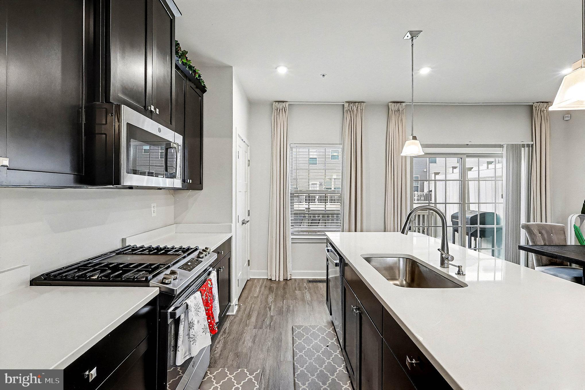 TIMOTHY BRANCH TOWNS - Residential Lease