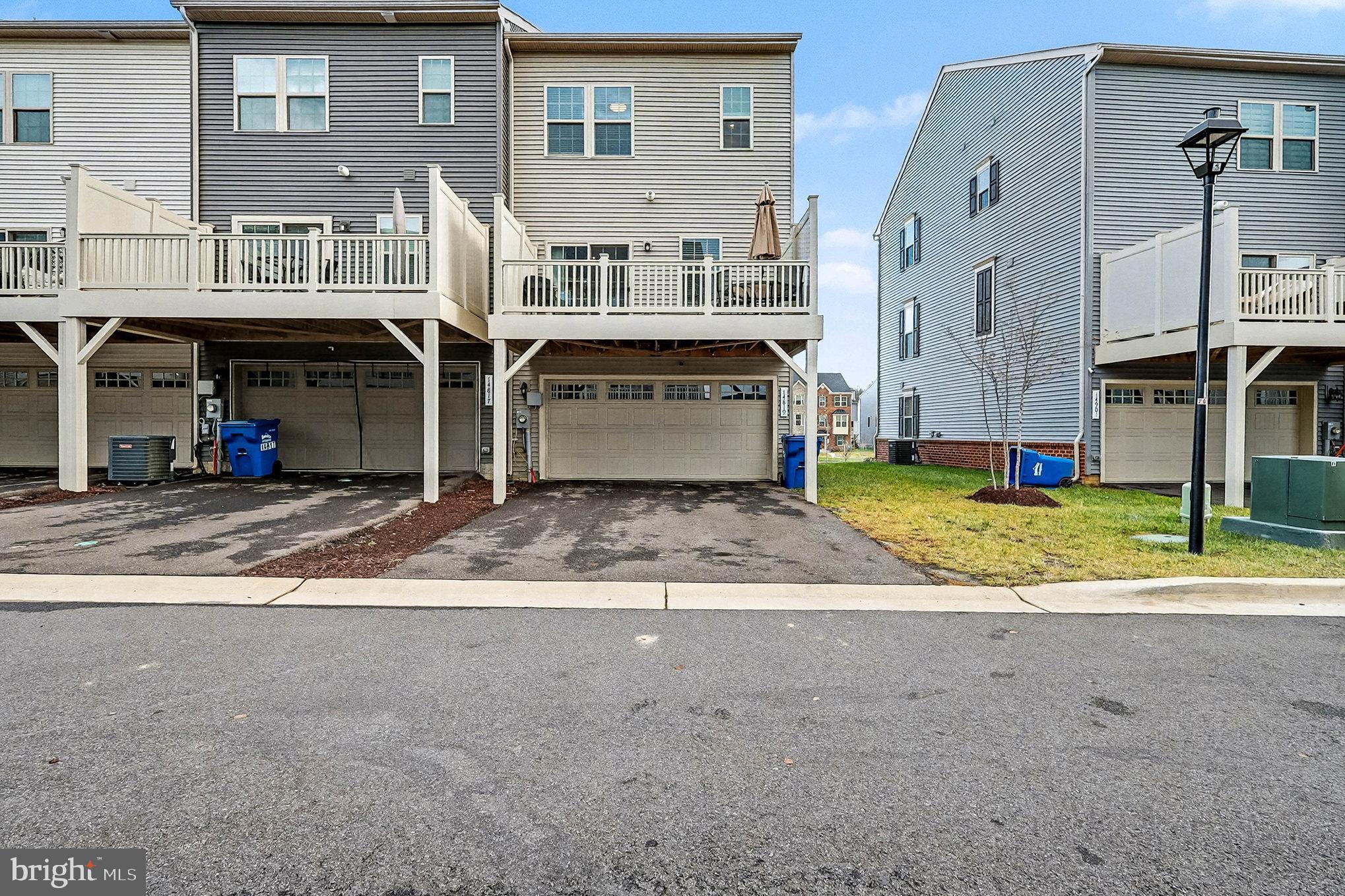 TIMOTHY BRANCH TOWNS - Residential Lease