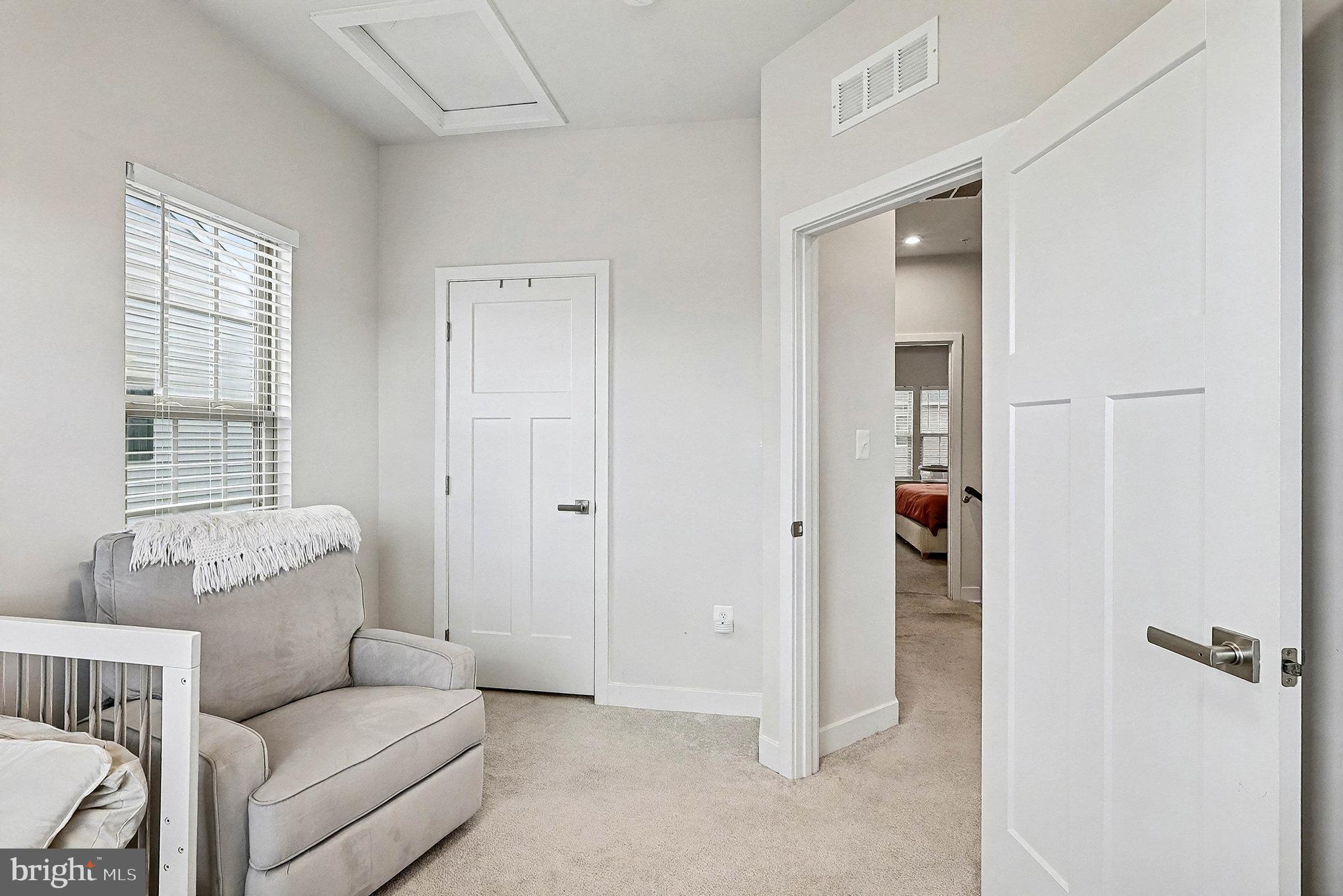 TIMOTHY BRANCH TOWNS - Residential Lease