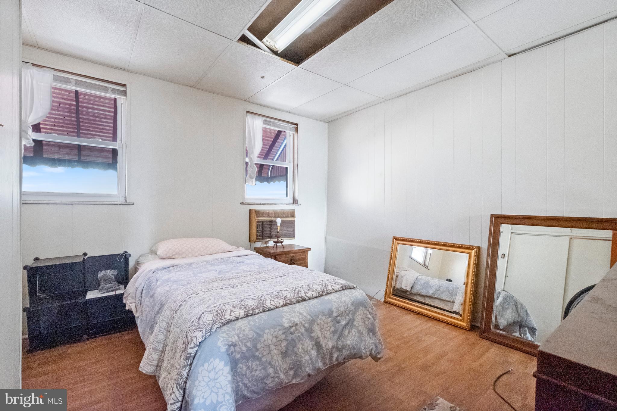 LOWER MOYAMENSING - Residential