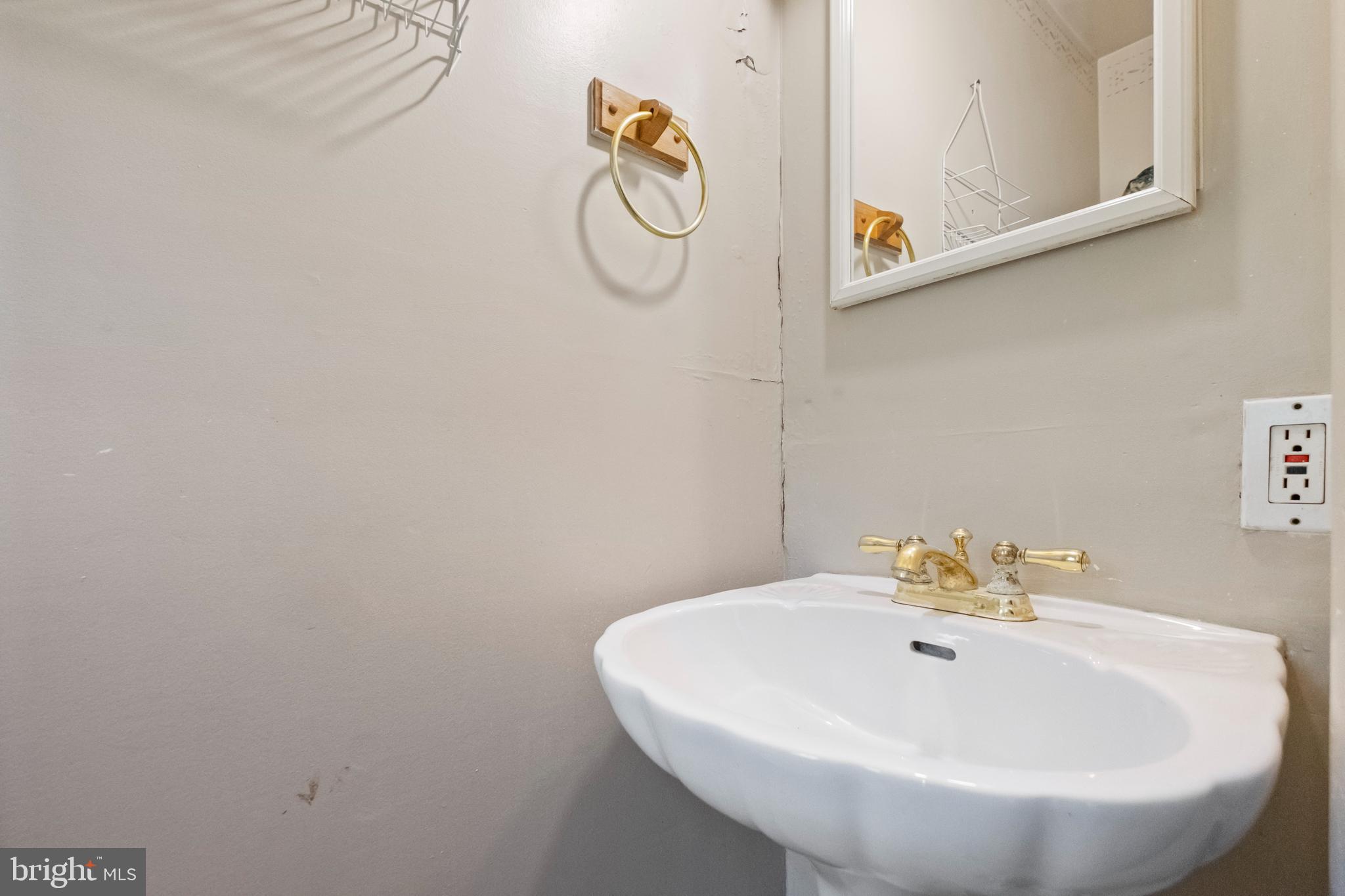 LOWER MOYAMENSING - Residential