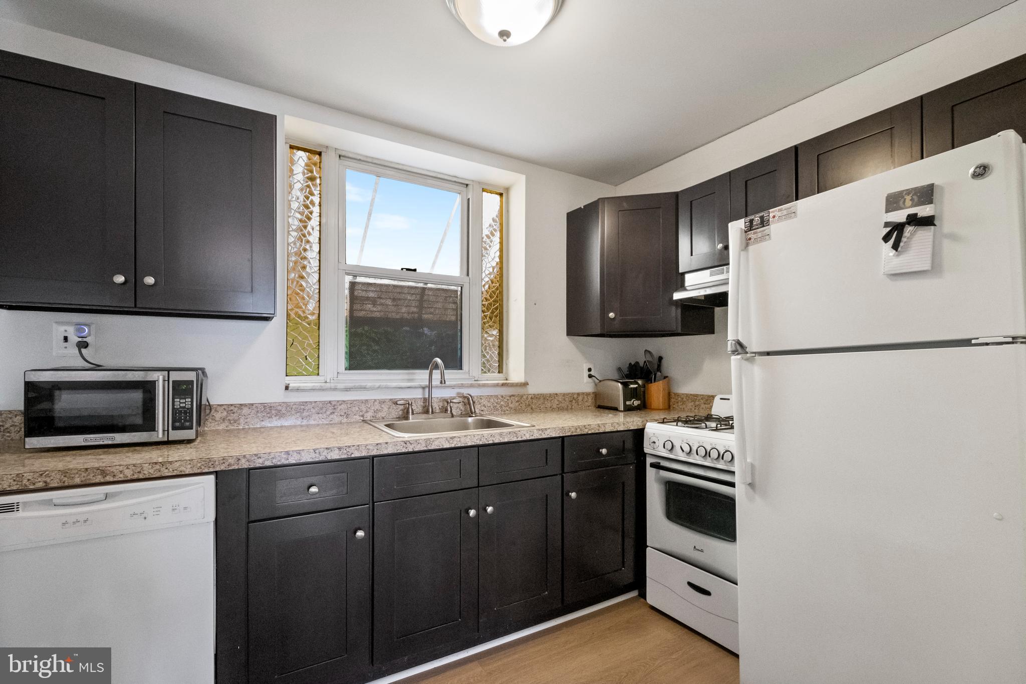 LOWER MOYAMENSING - Residential