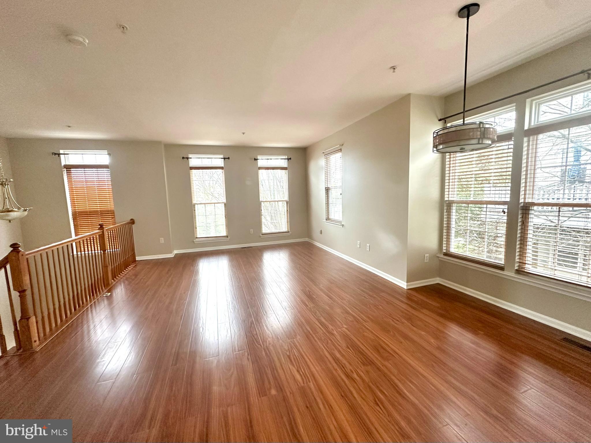 EMERSON - Residential