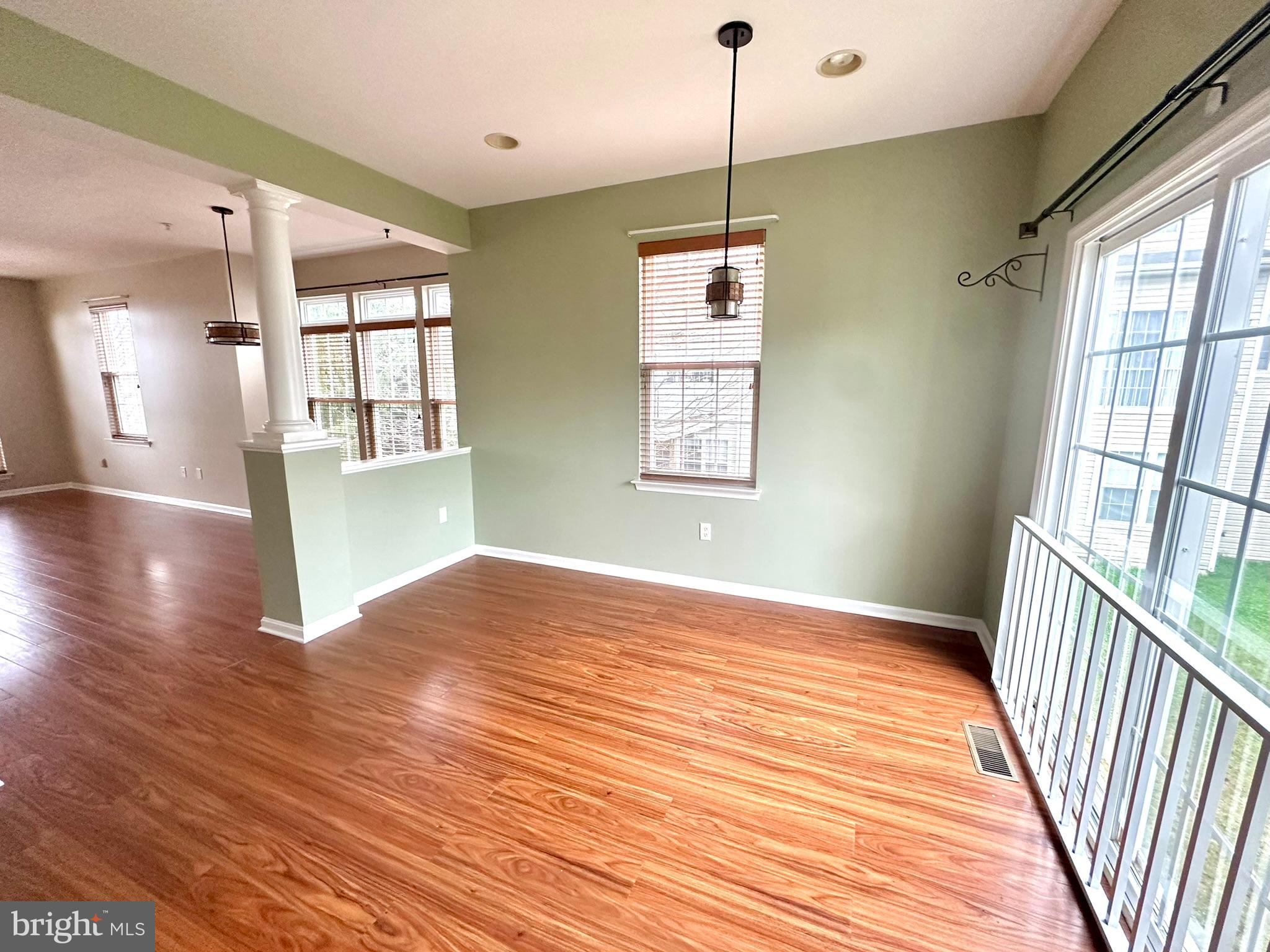 EMERSON - Residential