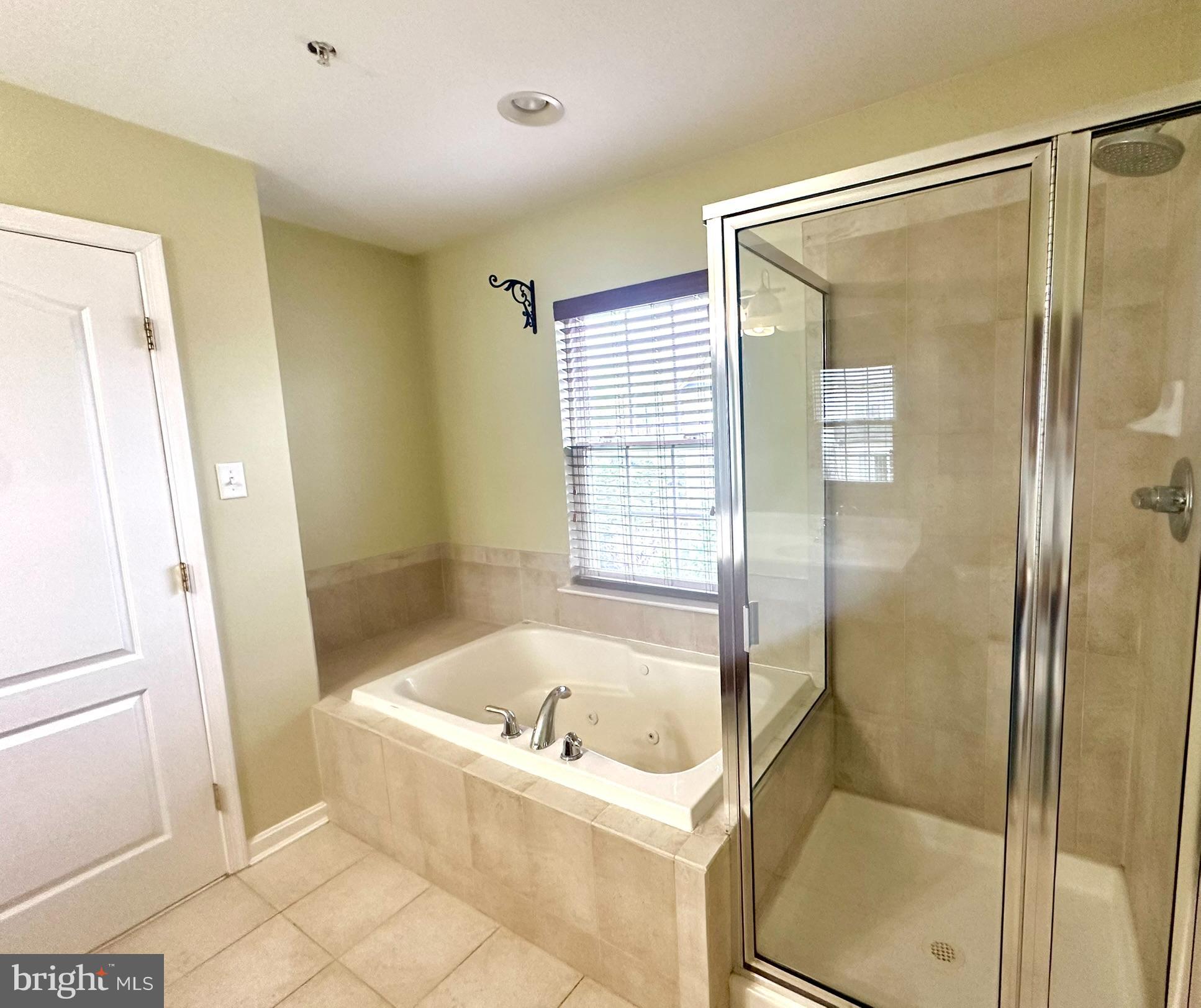 EMERSON - Residential