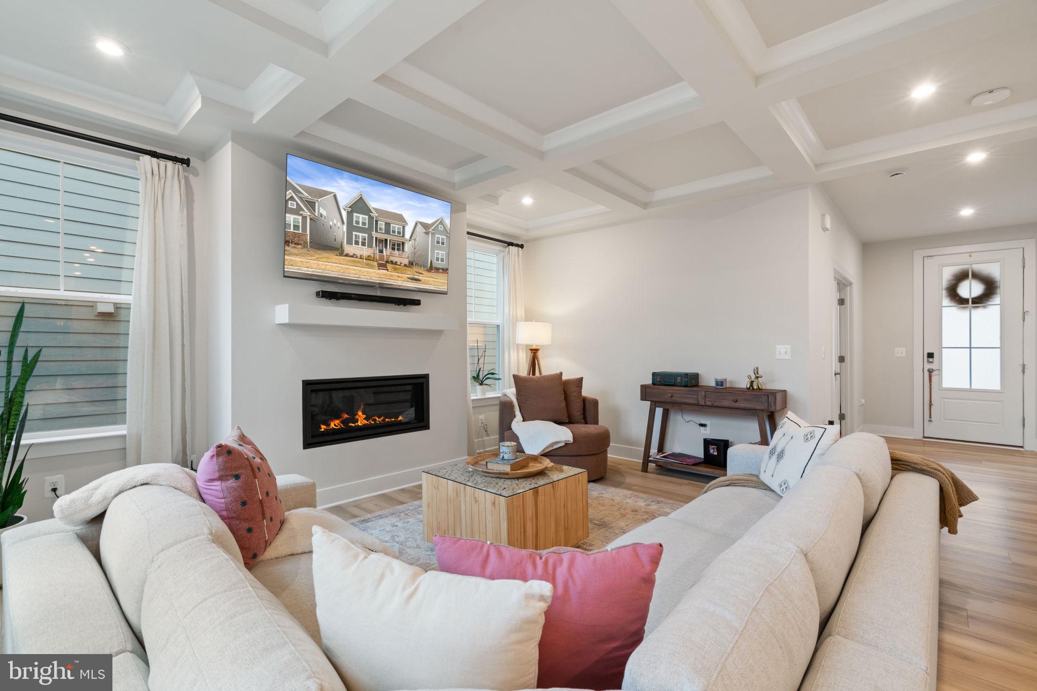 POTOMAC SHORES - Residential