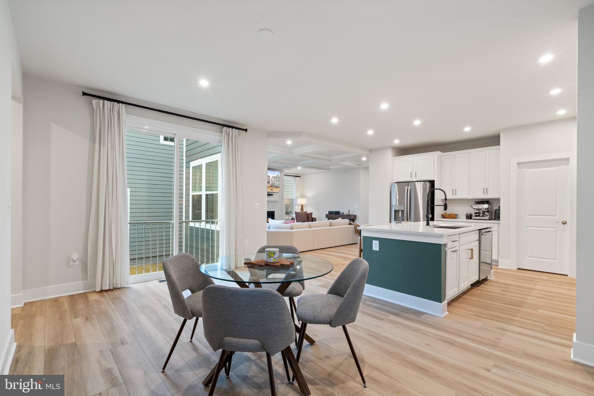 POTOMAC SHORES - Residential