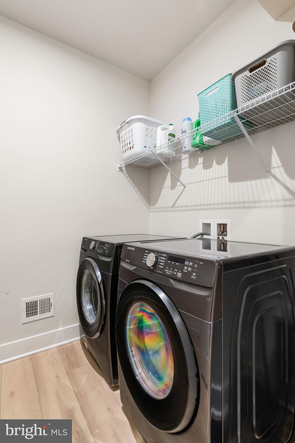 POTOMAC SHORES - Residential