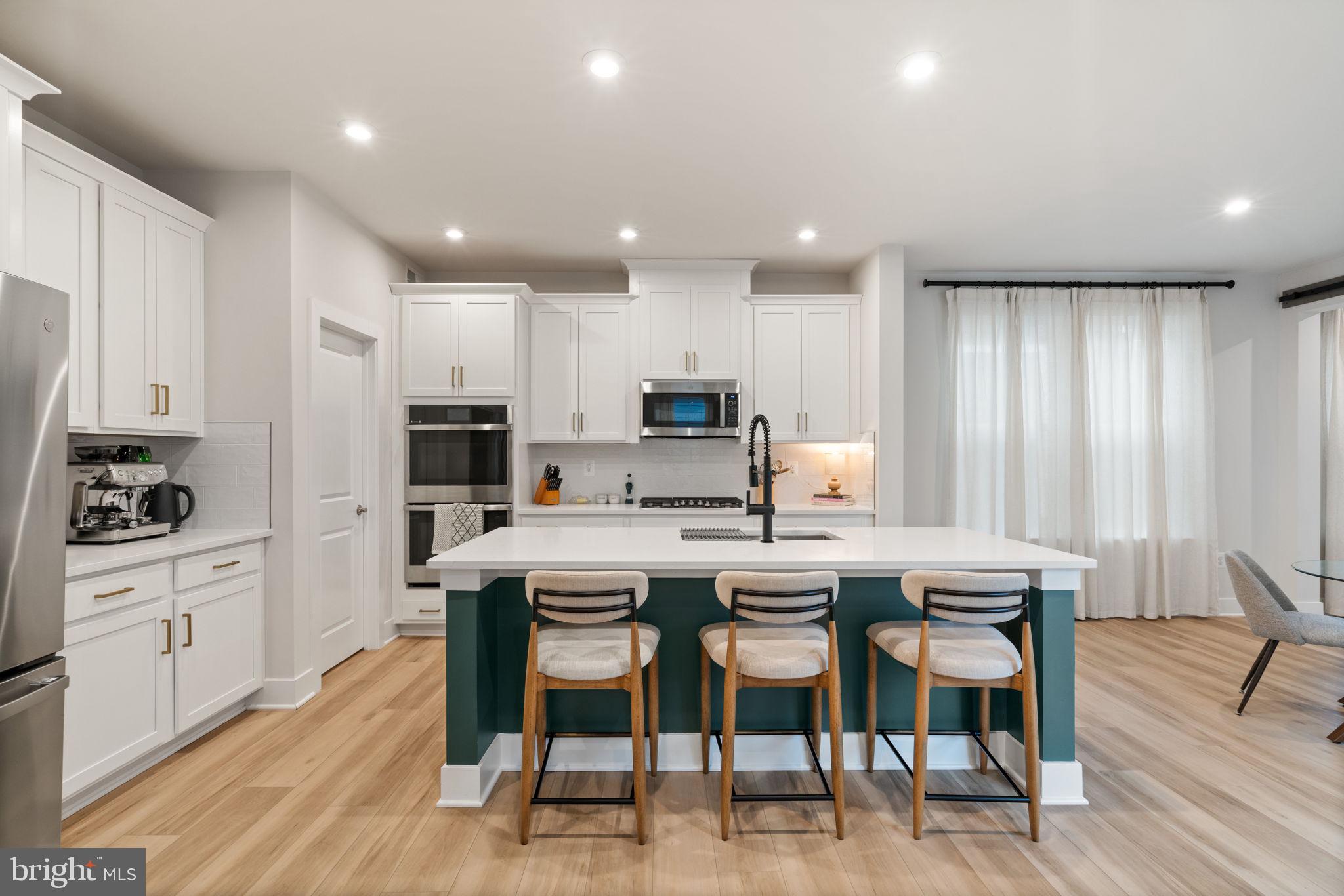 POTOMAC SHORES - Residential