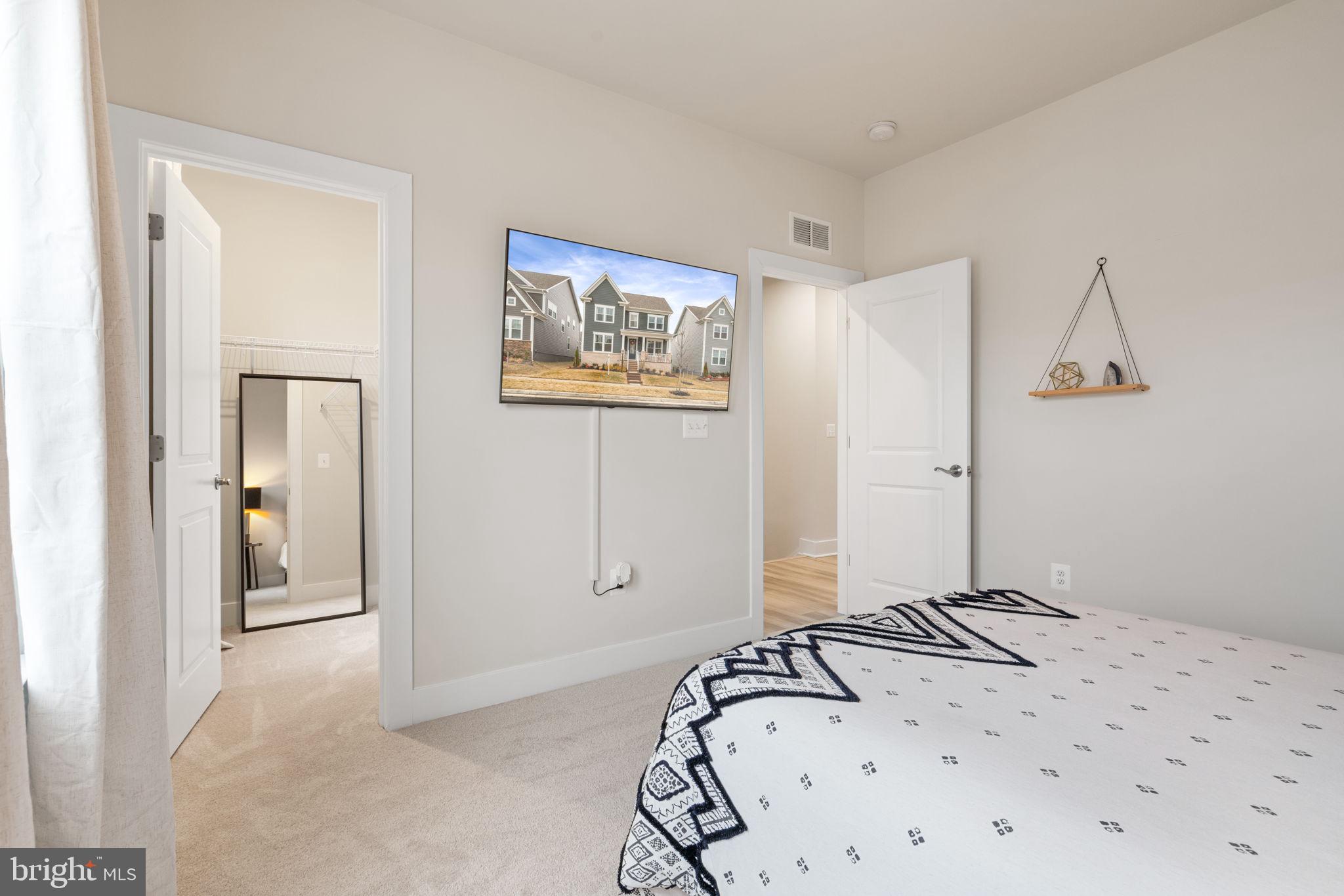 POTOMAC SHORES - Residential