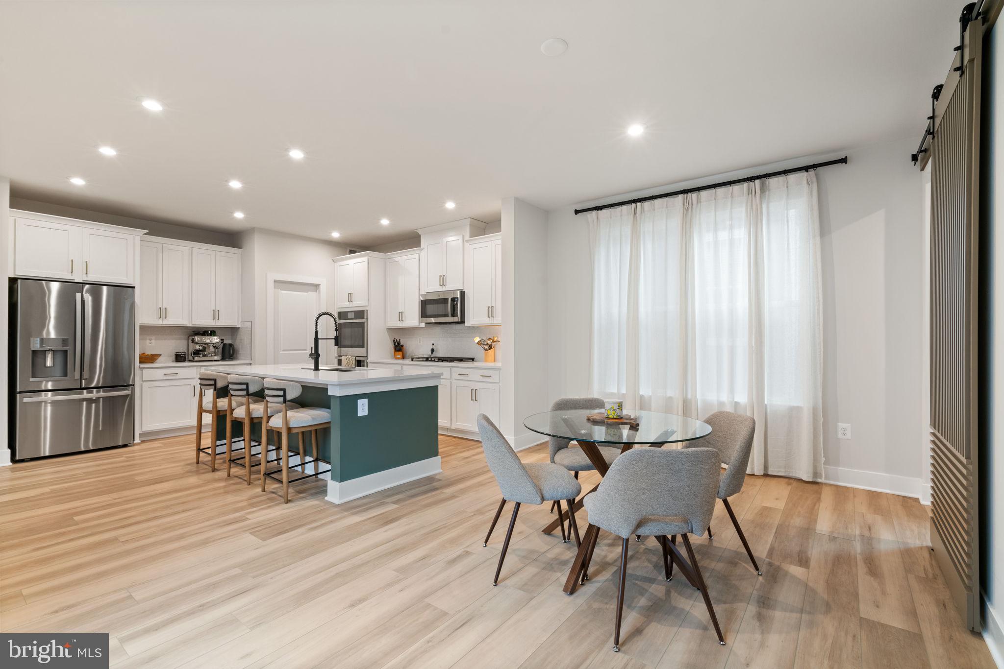 POTOMAC SHORES - Residential