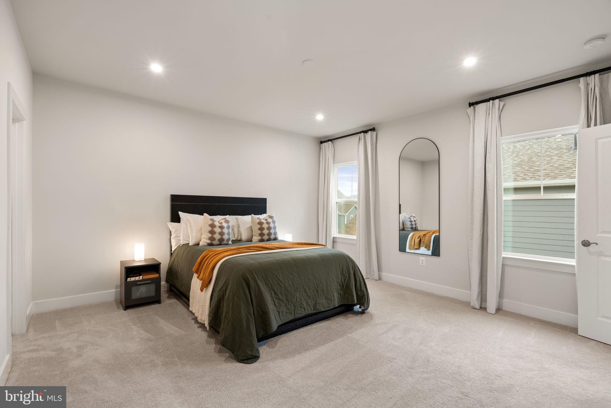 POTOMAC SHORES - Residential