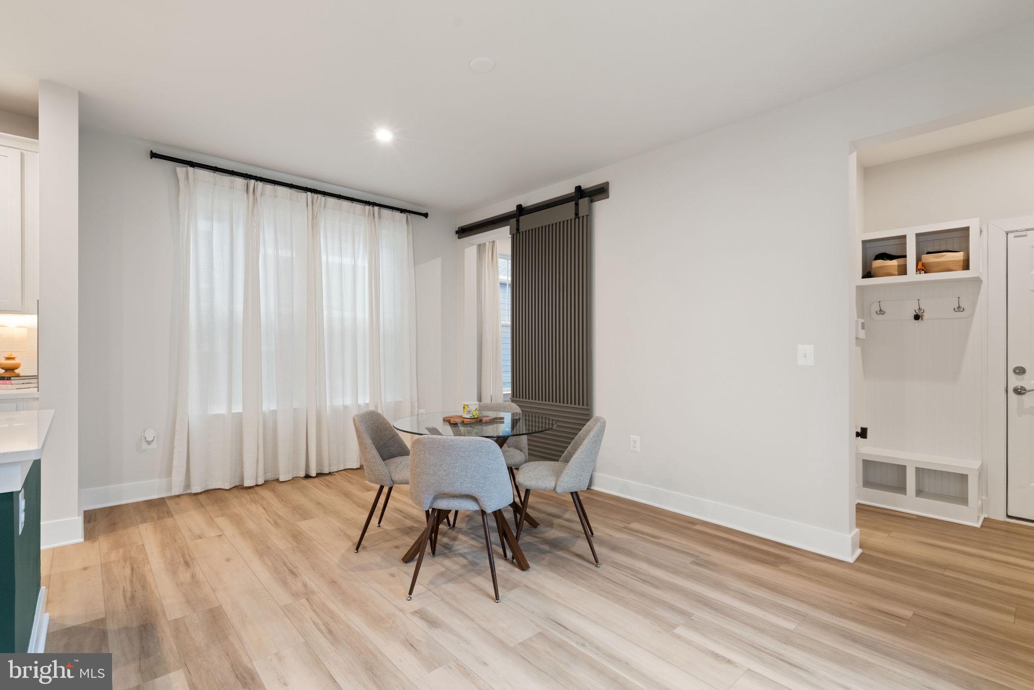 POTOMAC SHORES - Residential