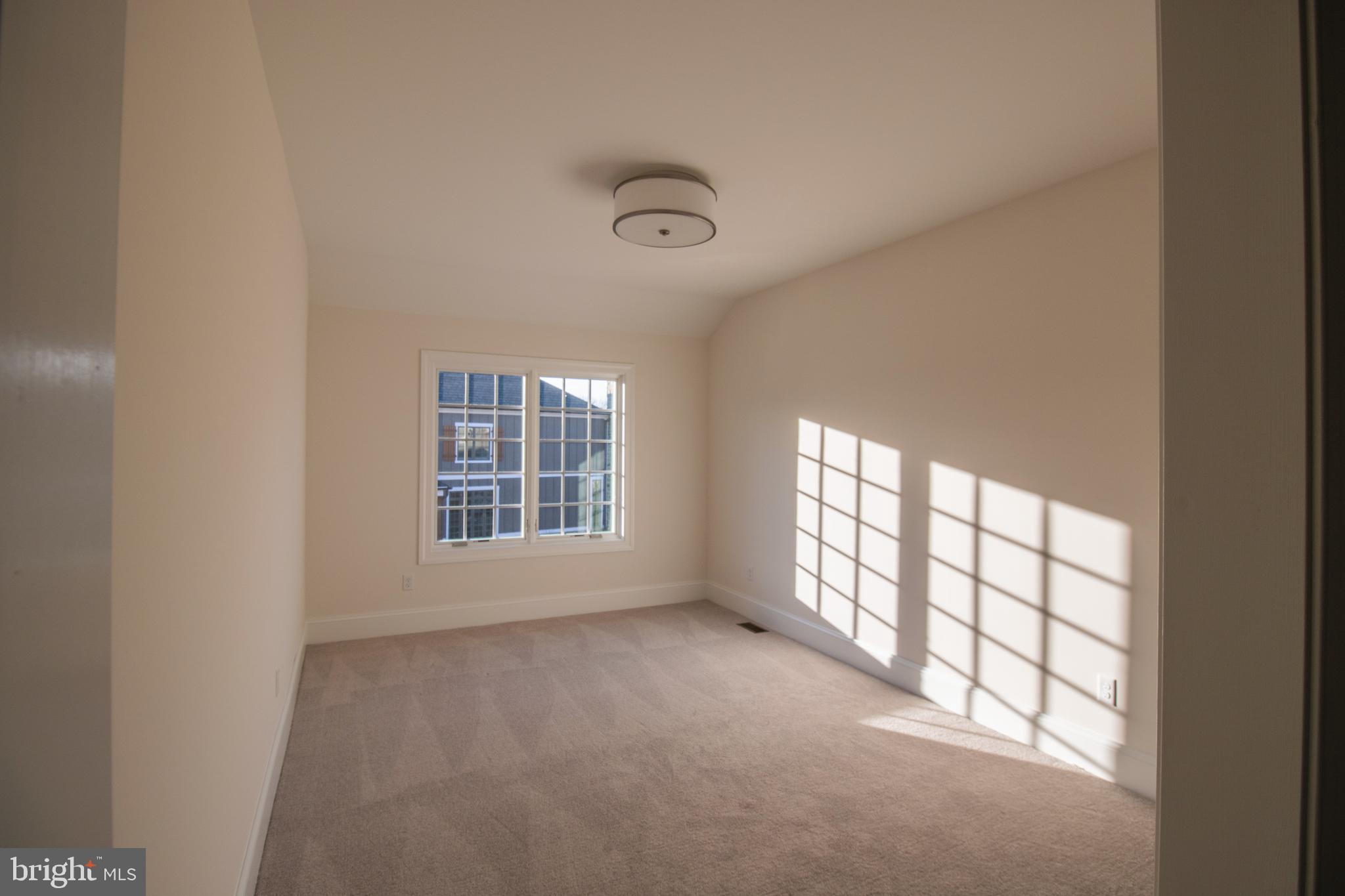 COLUMBIA PLACE - Residential