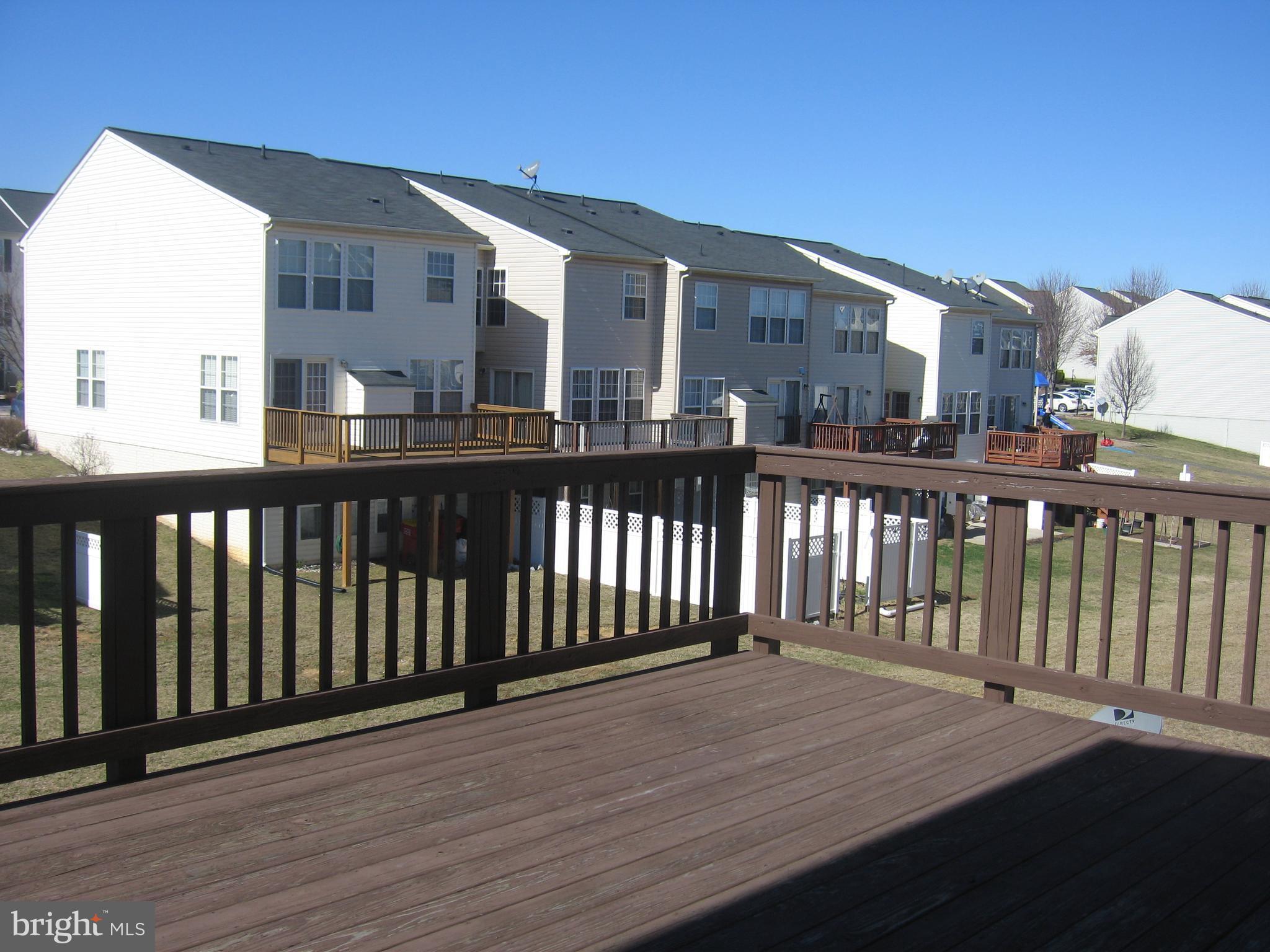 LAKELAND PLACE - Residential