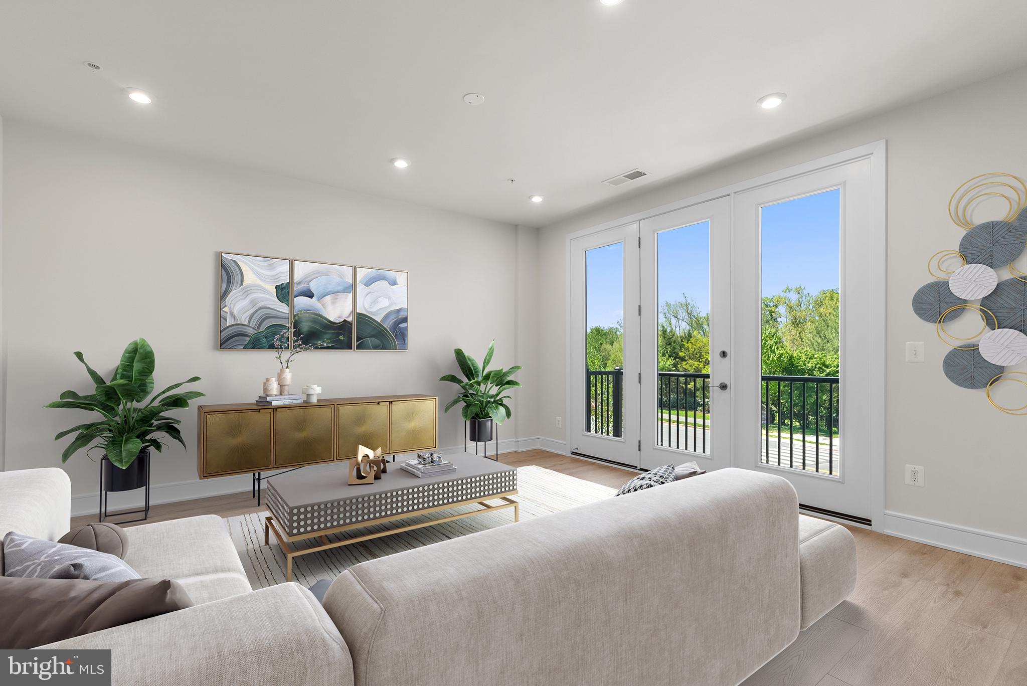 43288 FARRINGDON SQUARE