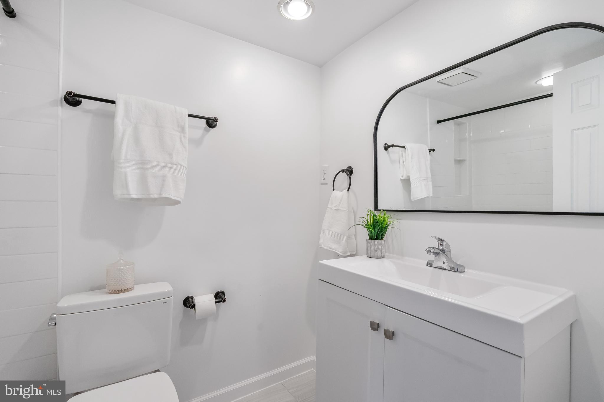 BETHESDA PARK - Residential